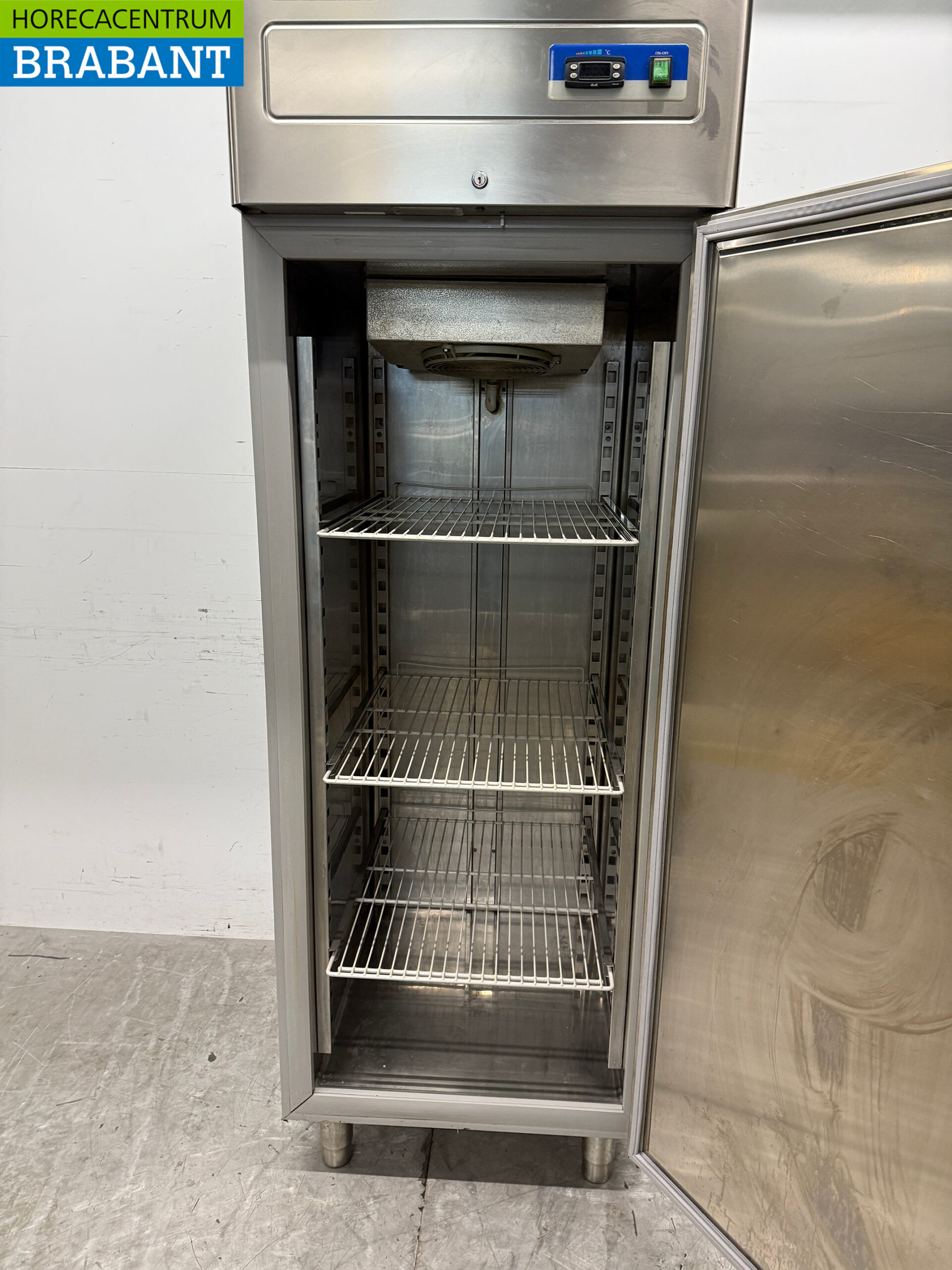 Stainless steel Afinox Refrigeration 600 liters 230V Horeca - Image 4