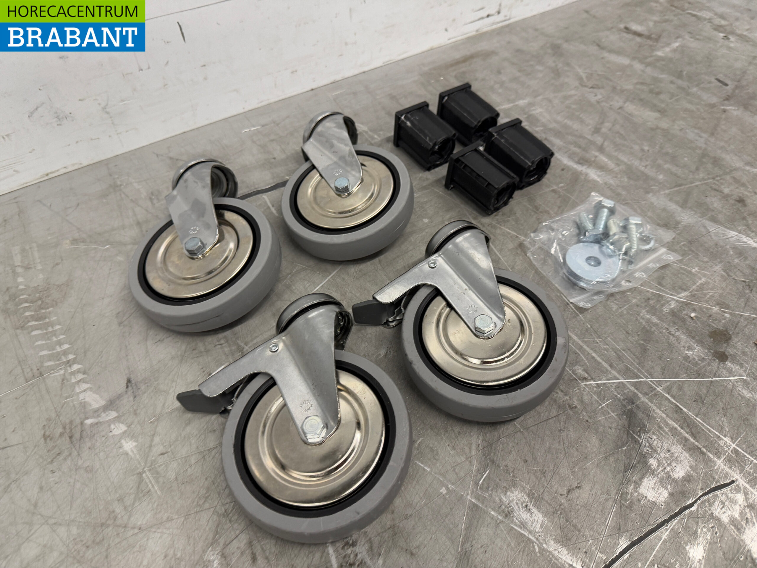 Gastro M set of 4 casters PVC - Image 3