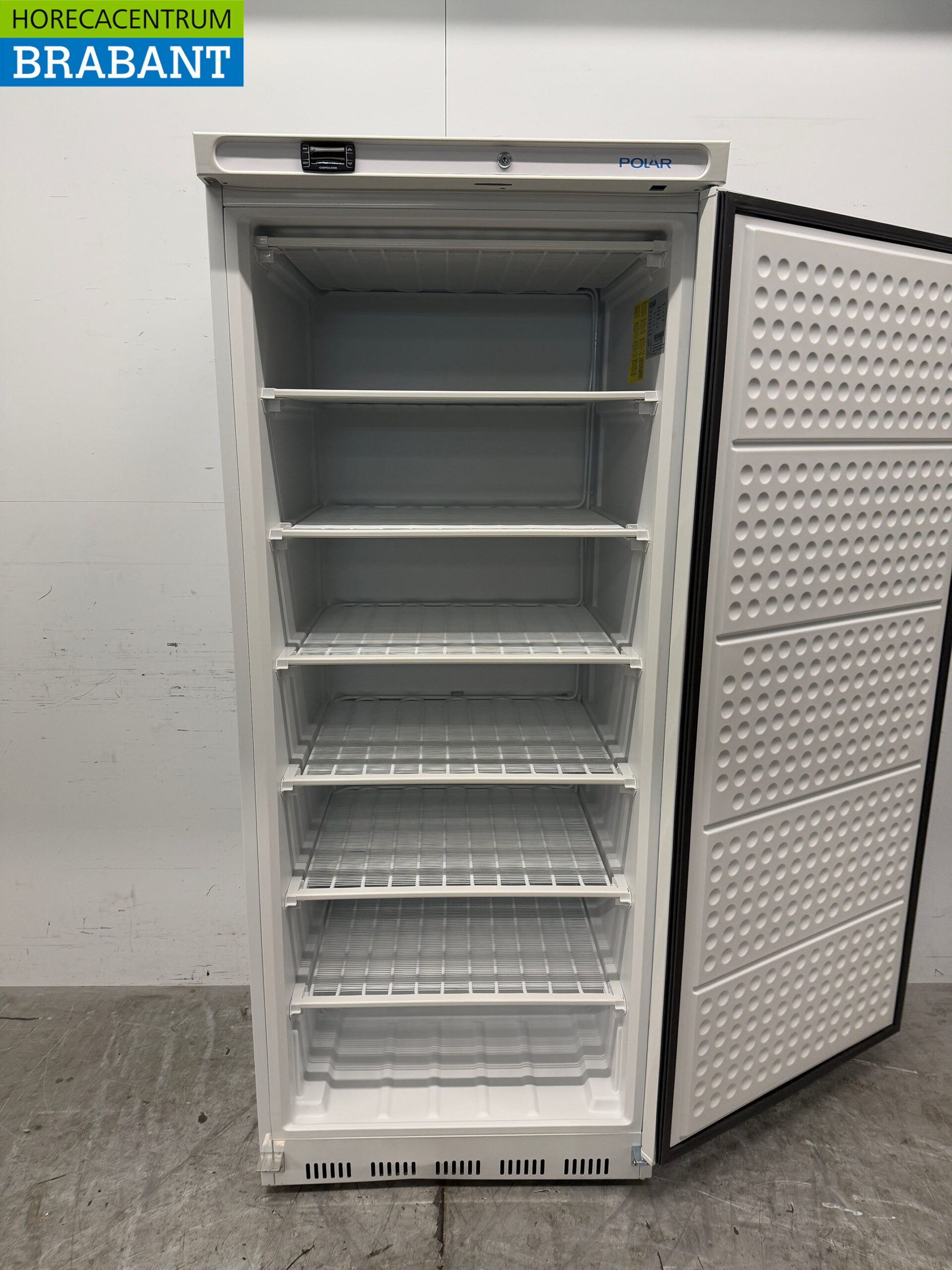 Polar Freezer Freezer cabinet 600 liters 230V Horeca - Image 4
