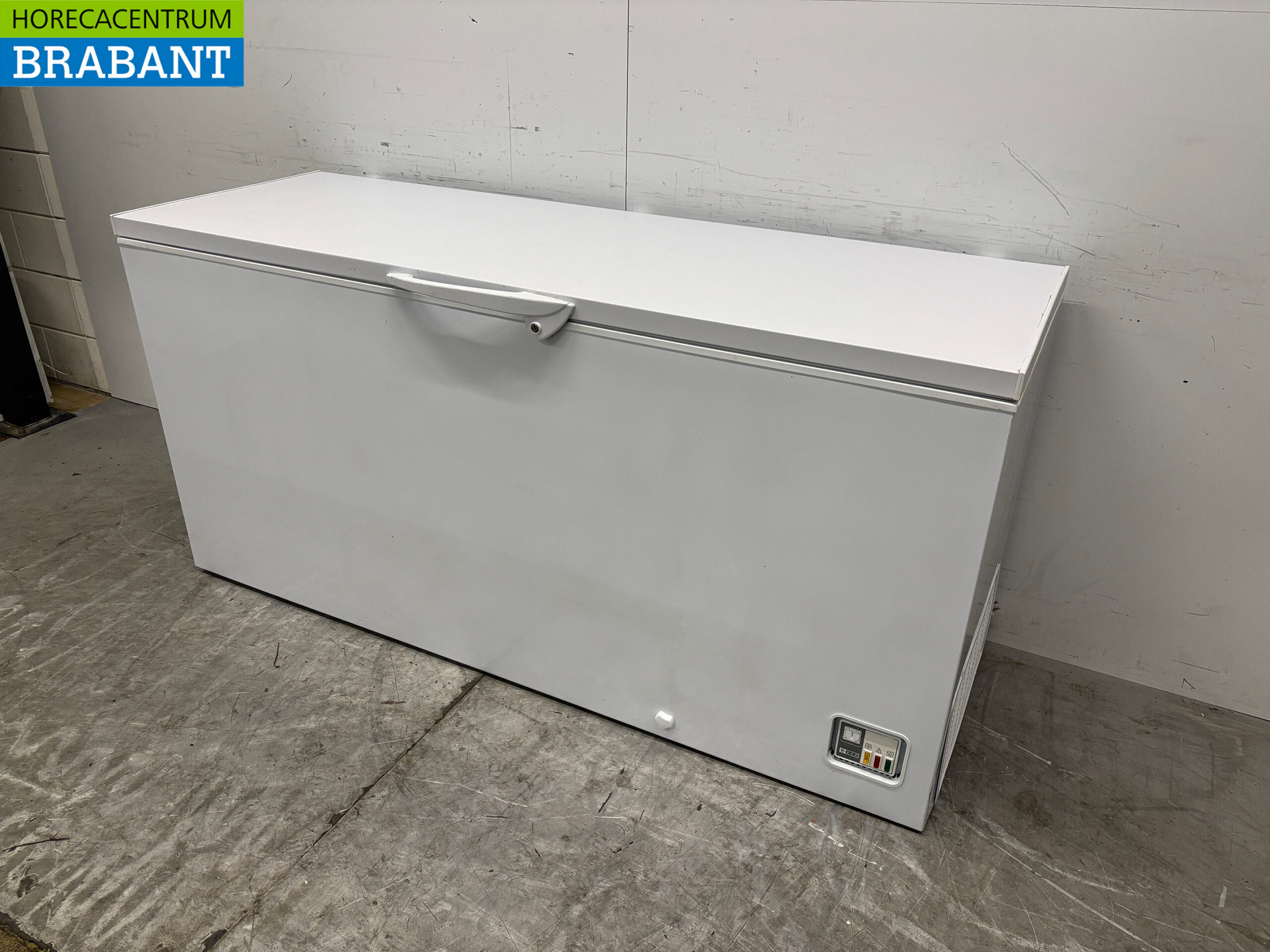 Freezer Chest Freezer with Folding Lid 565 liters 230V Horeca - Image 3