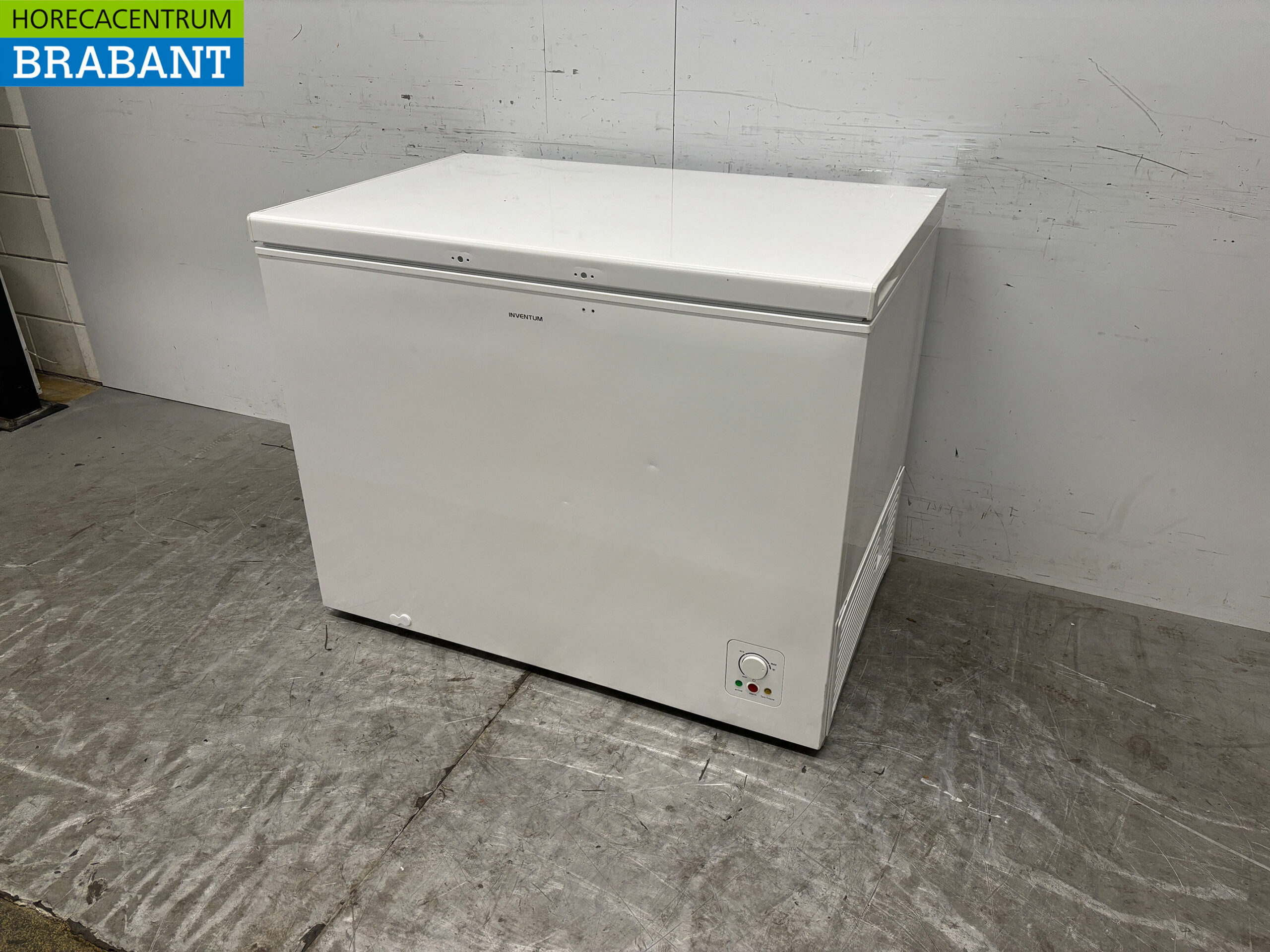 Inventum Freezer Chest Freezer With Folding Lid 304 liters 230V Horeca - Image 3