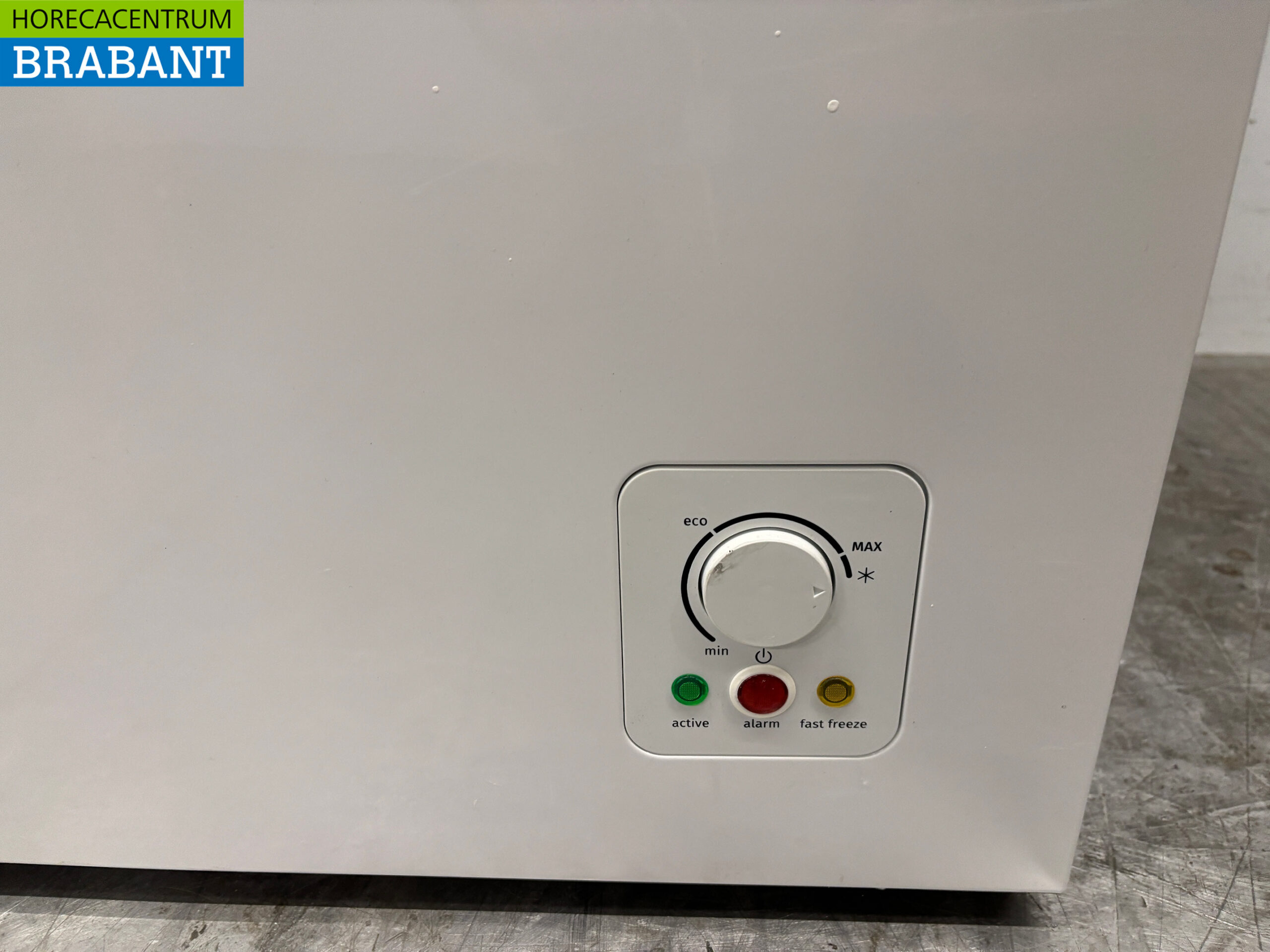 Inventum Freezer Chest Freezer with Folding Lid 304 liters 230V Catering - Image 6