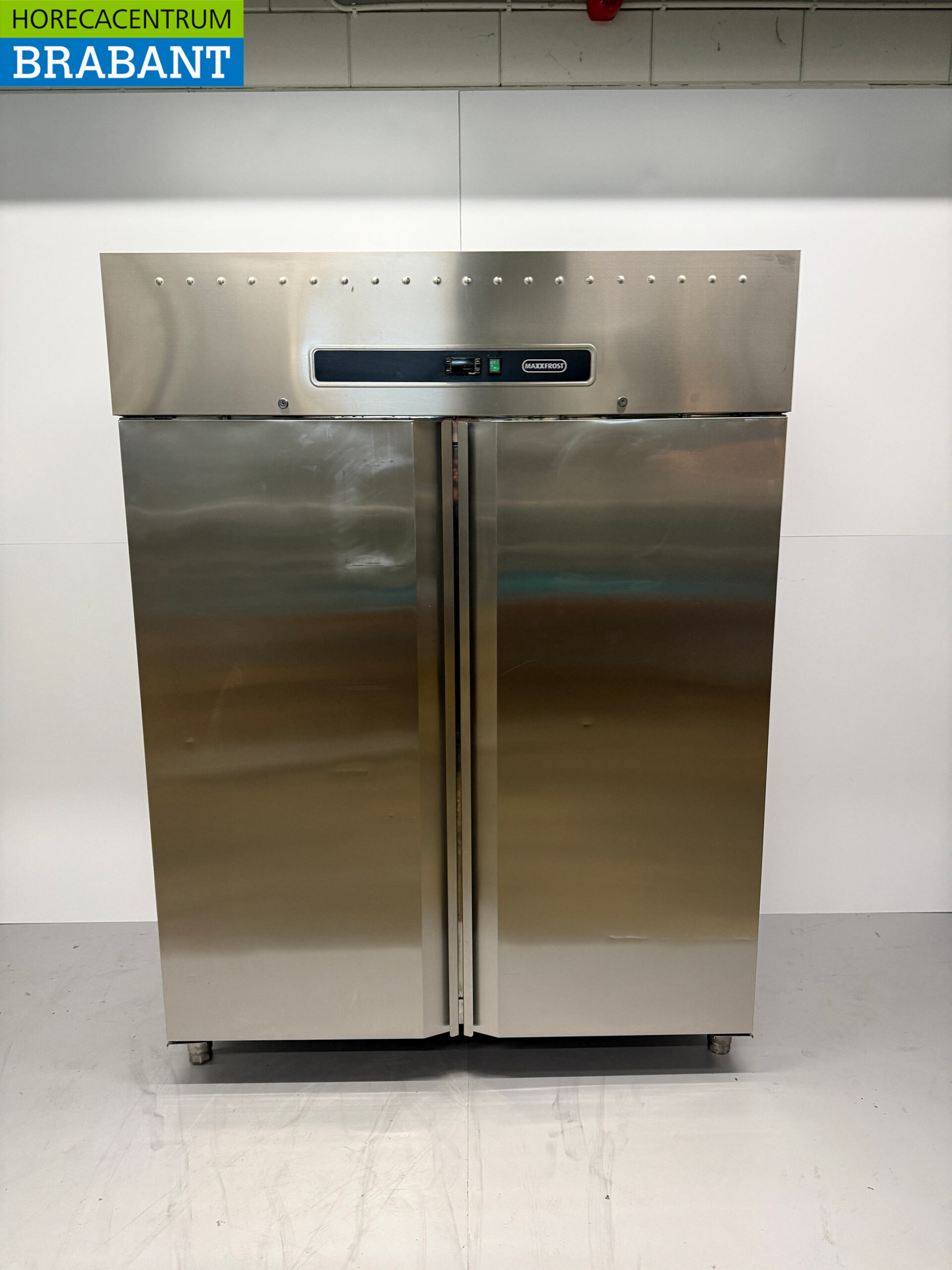Stainless steel Maxxfrost Double Door Freezer 1300 liters 230V Horeca