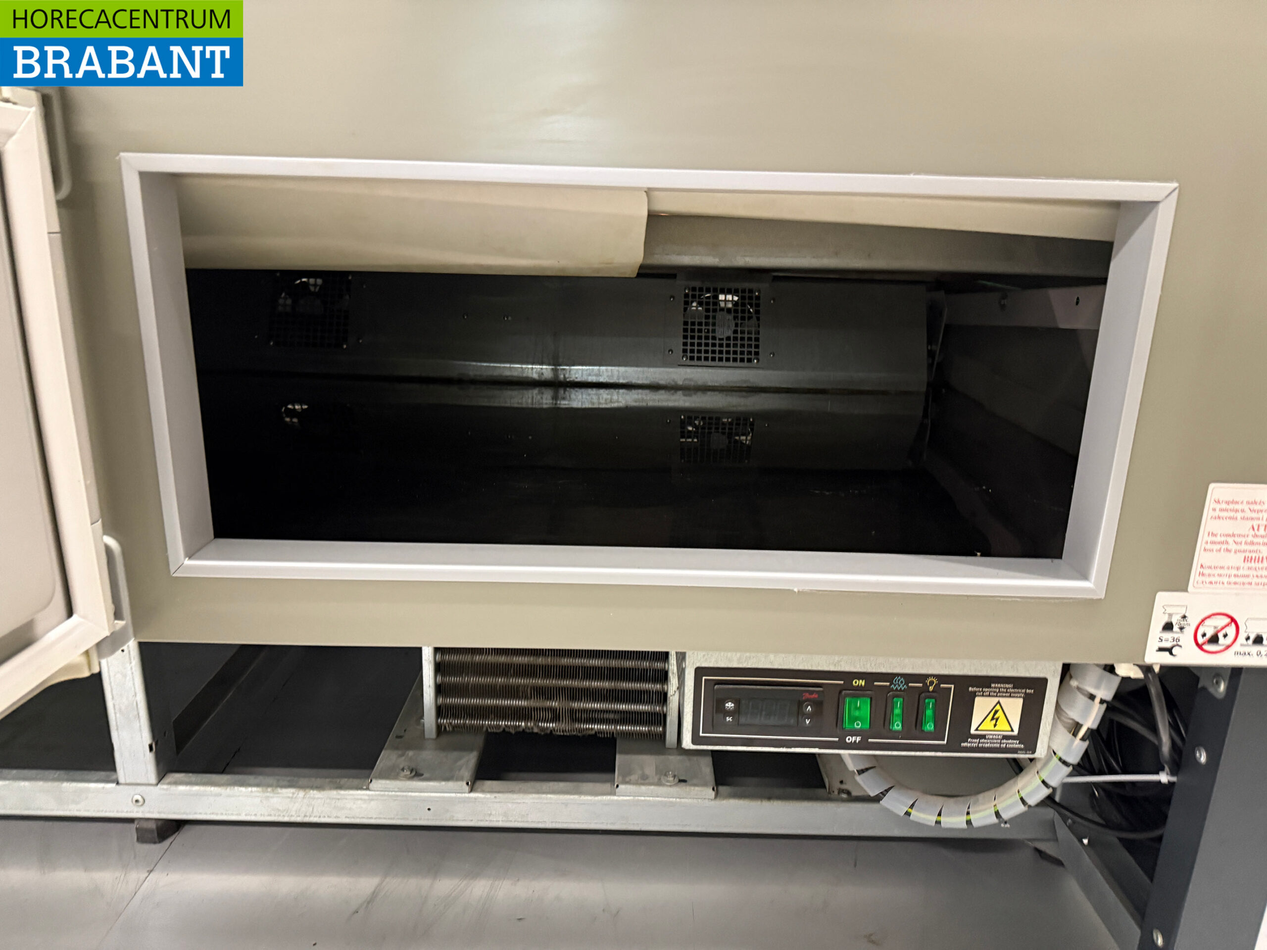 JBG-2 Refrigerated Snack Display Case 201 cm 230V Catering - Image 8