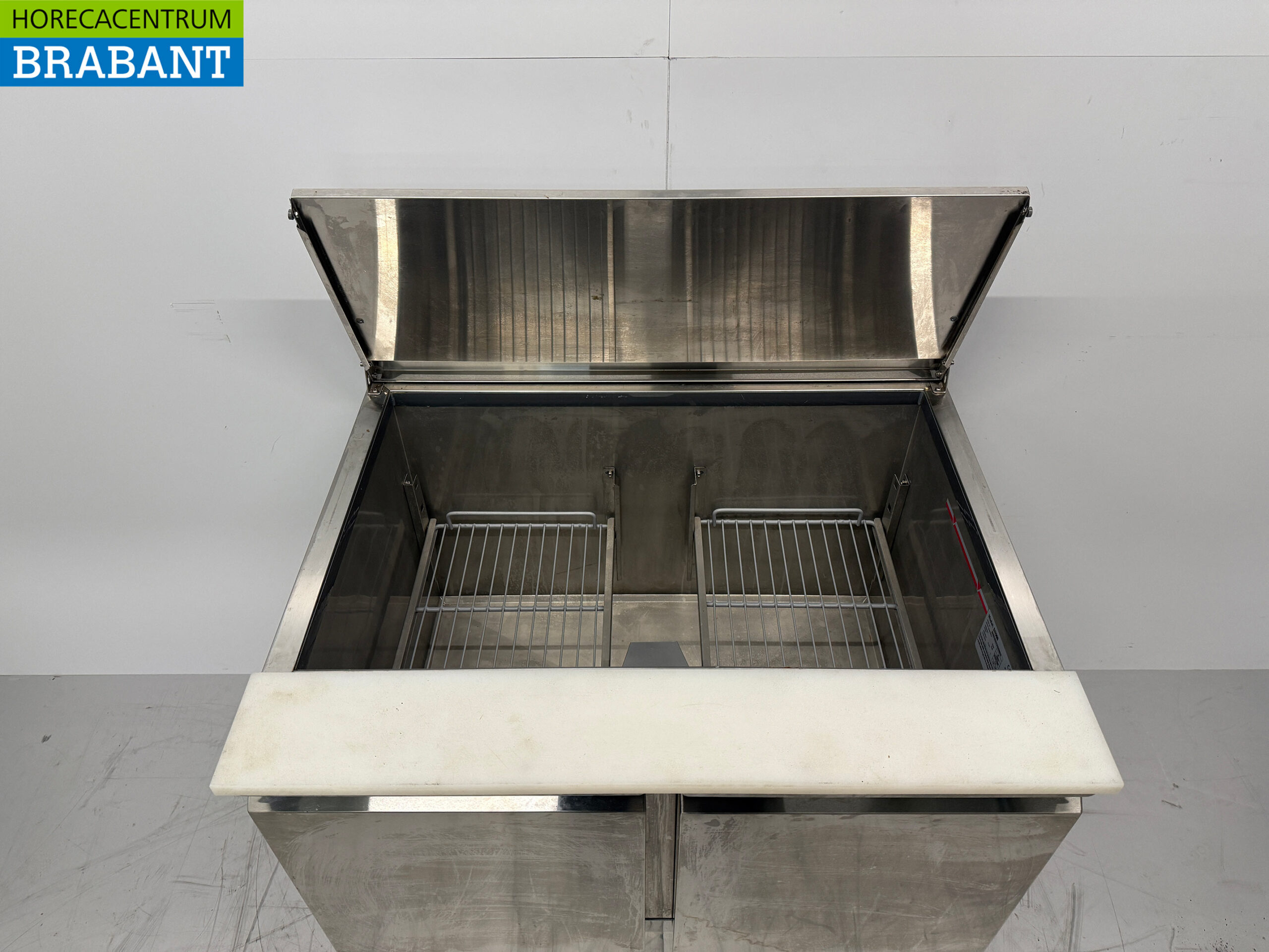 Stainless steel Saladette Refrigerated Workbench 2 doors 90 cm 230V Horeca - Image 4