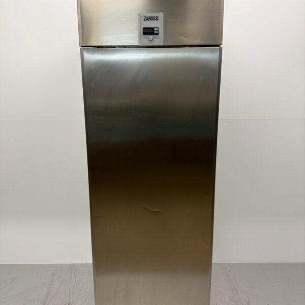 Stainless steel Zanussi Freezer 670 liters 230V Horeca