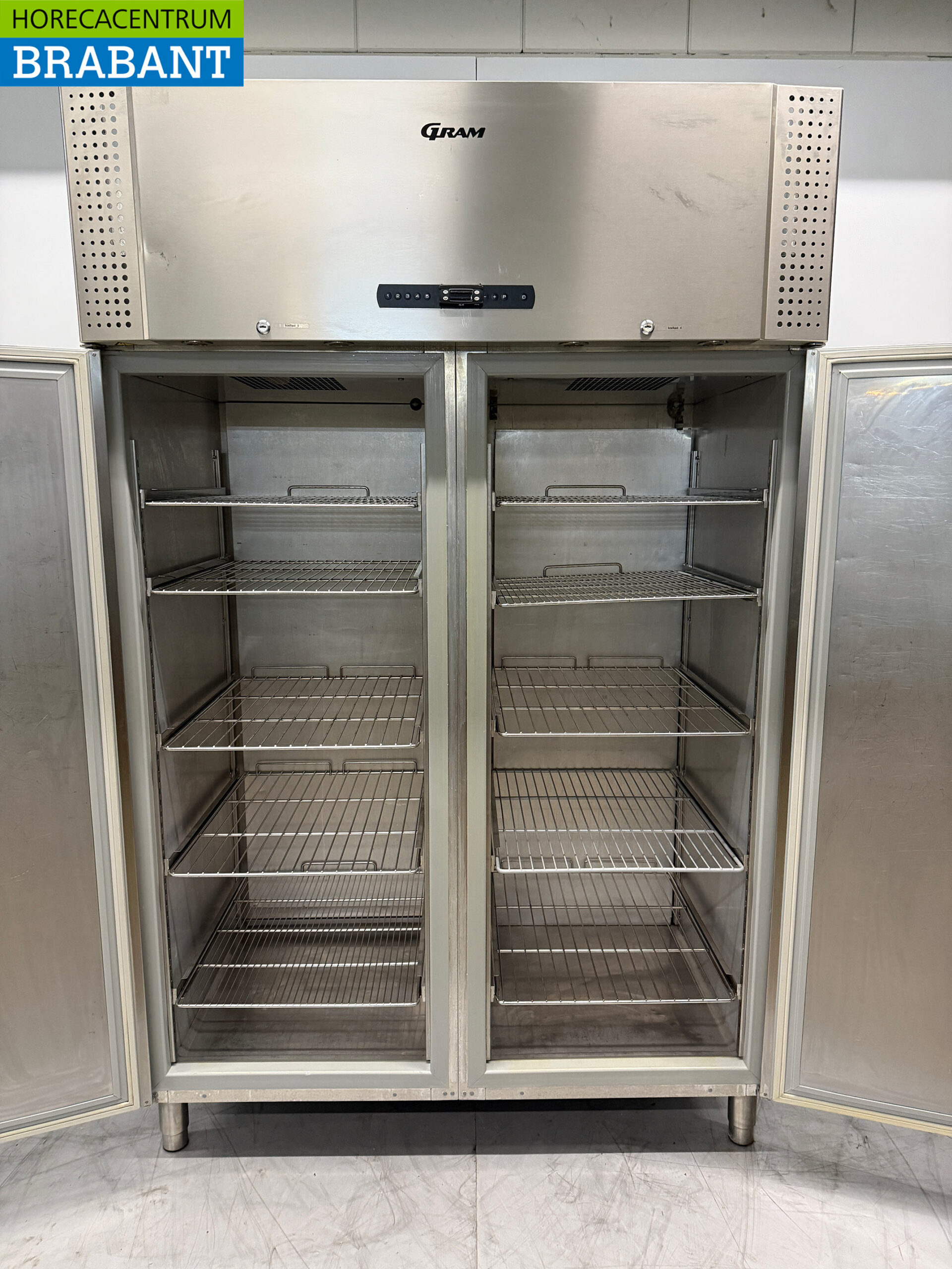 Stainless steel Gram Double door Refrigerator 1400 liters 230V Catering - Image 4