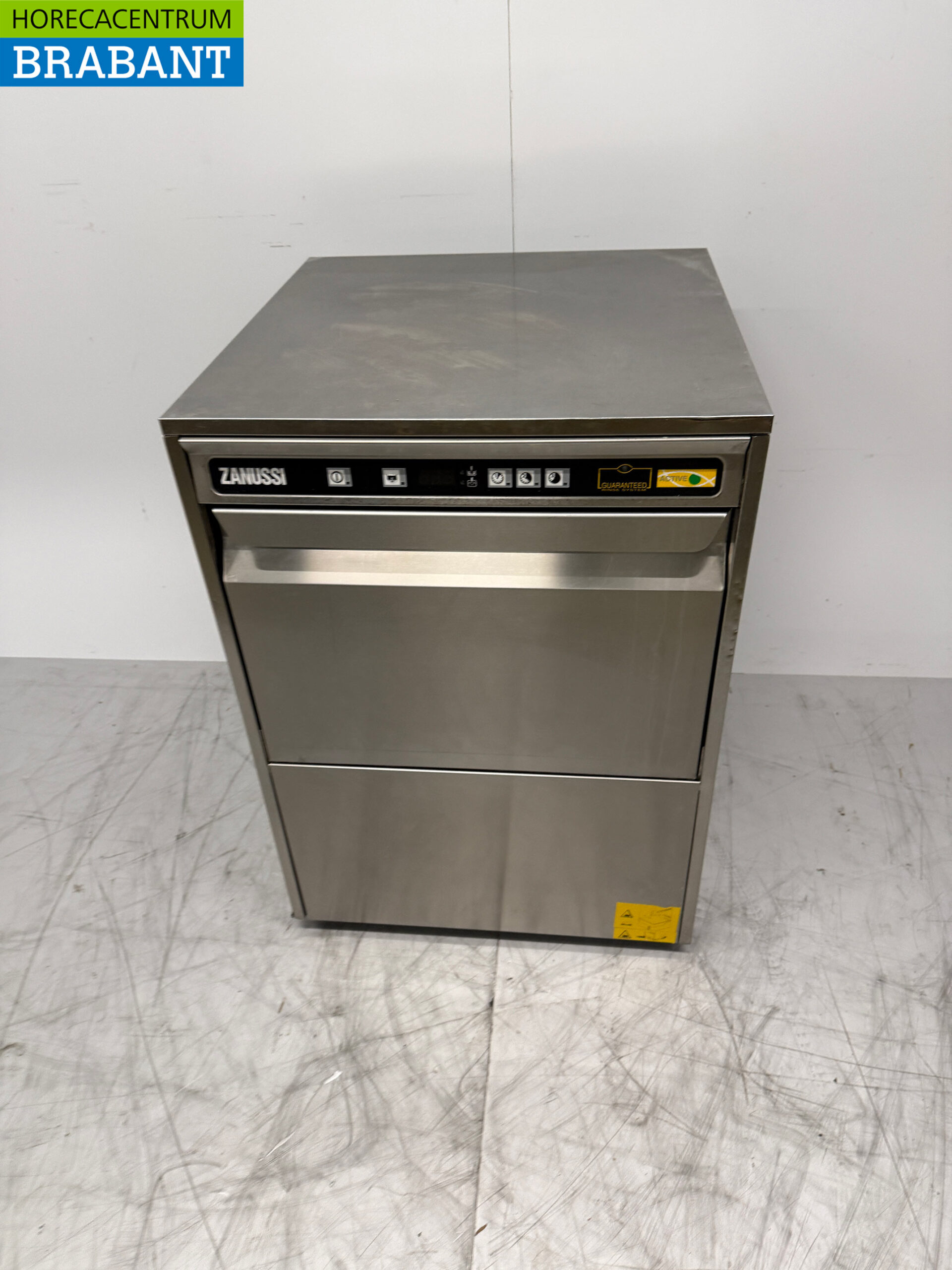 Stainless Steel Zanussi Dishwasher Bj. 2020 230V Hospitality