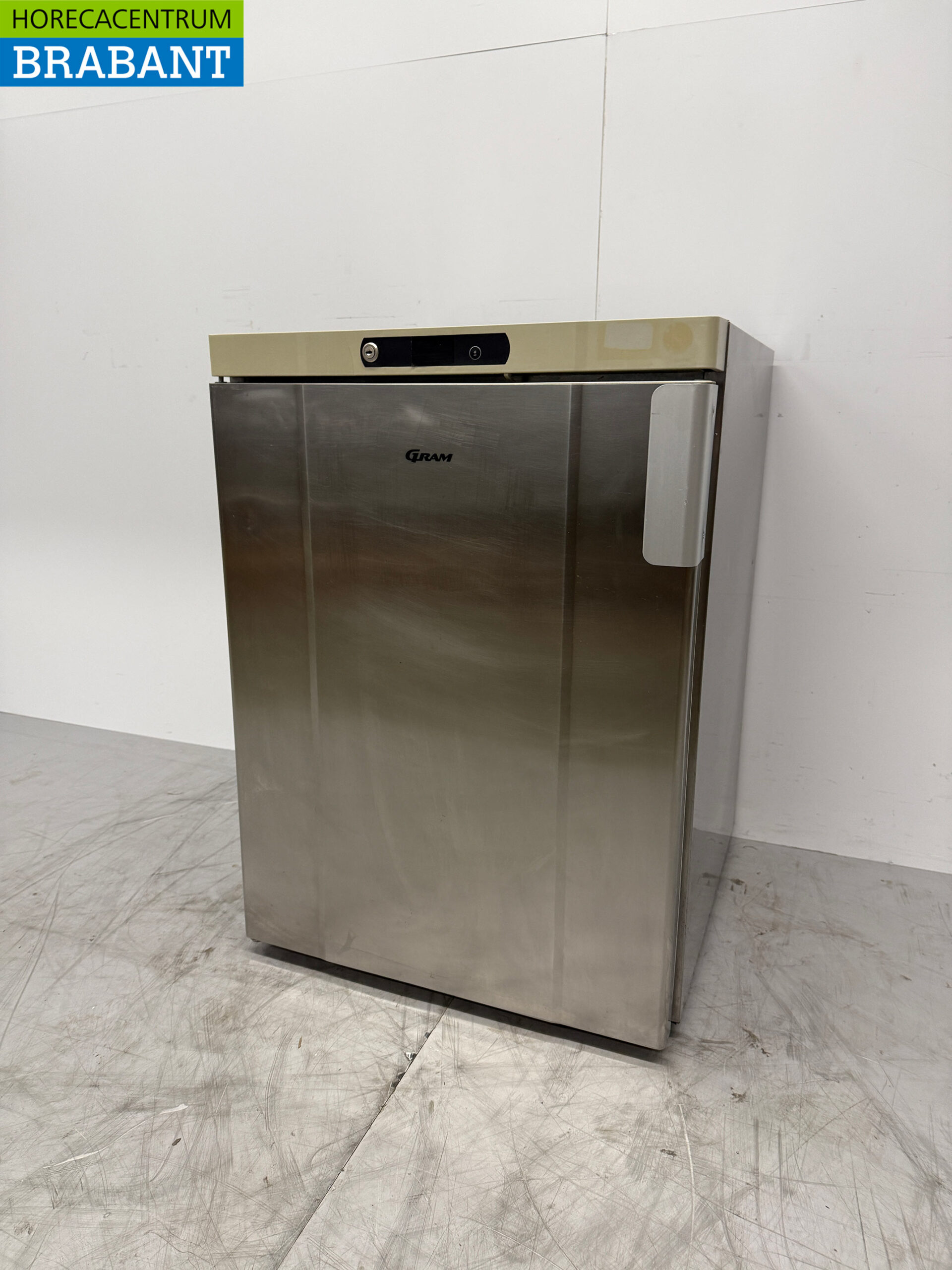 Stainless steel Gram Table Top Refrigerator 125 liters 230V Catering - Image 2