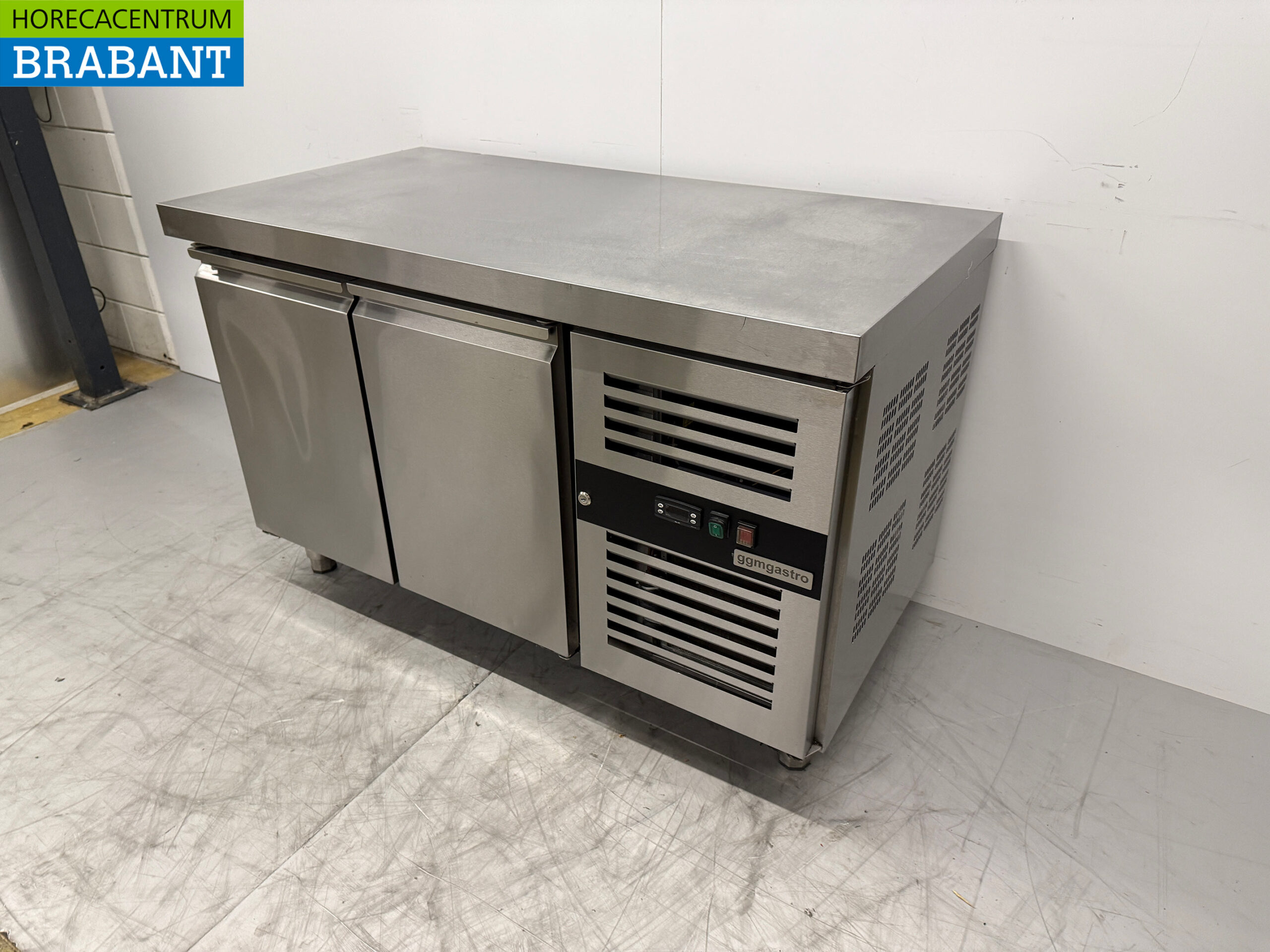 Stainless steel Freezer Workbench 2 Doors 136 cm 230V Catering - Image 2