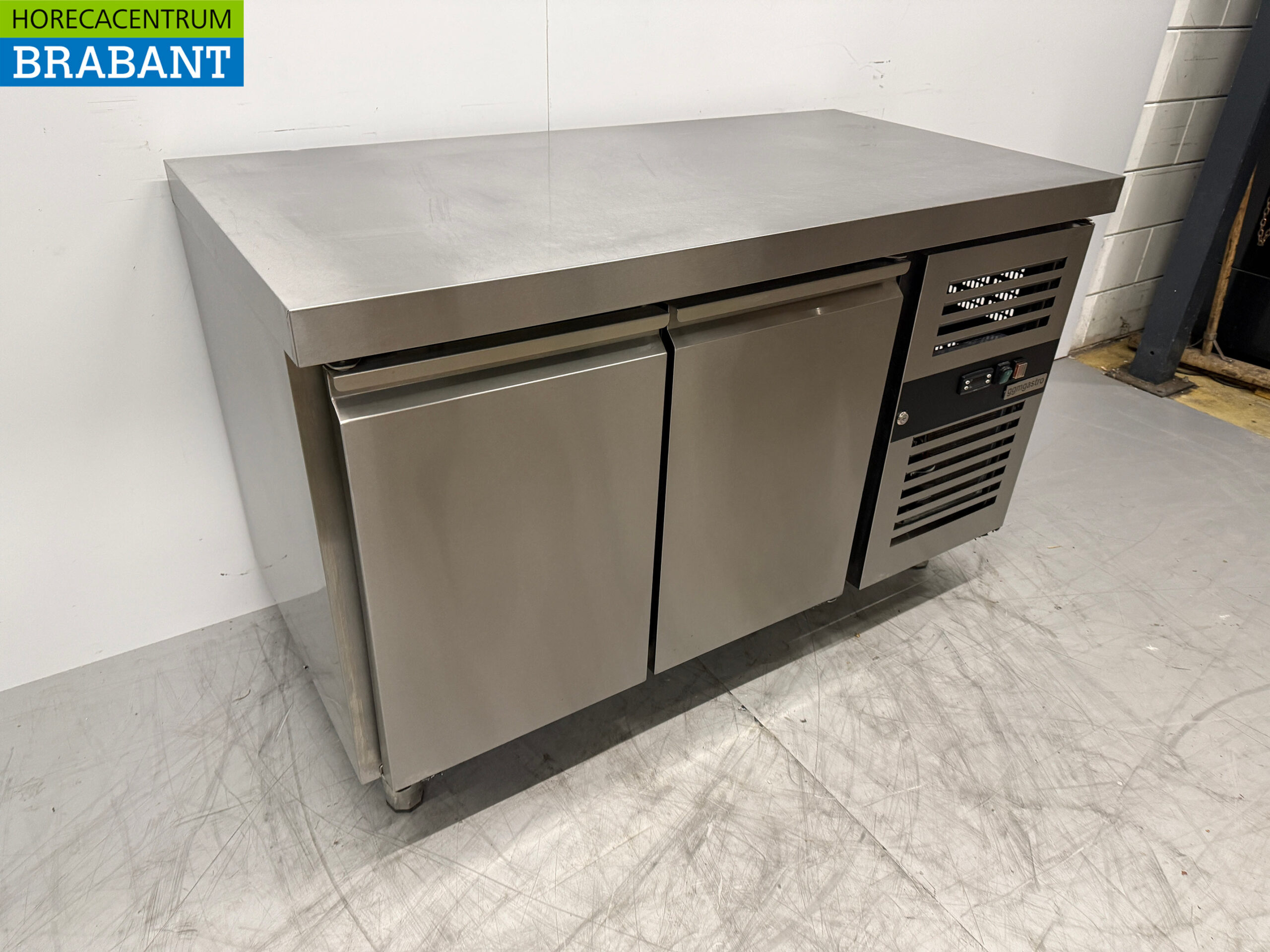 Stainless steel Freezer Workbench 2 Doors 136 cm 230V Catering - Image 3