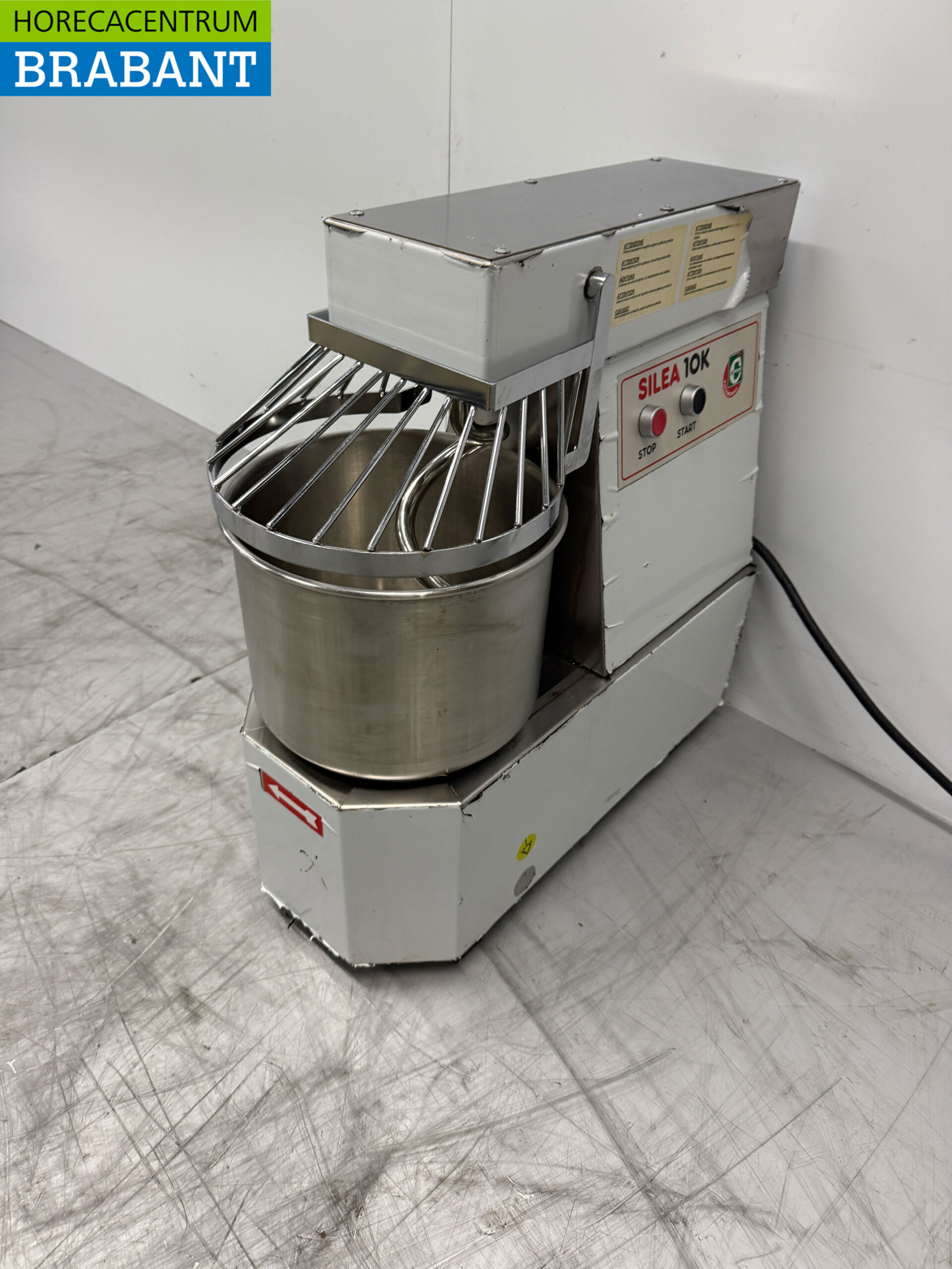 Stainless steel Cuppone Silea 10K Spiral Kneader 10 liter 230V Catering Bakery - Image 2