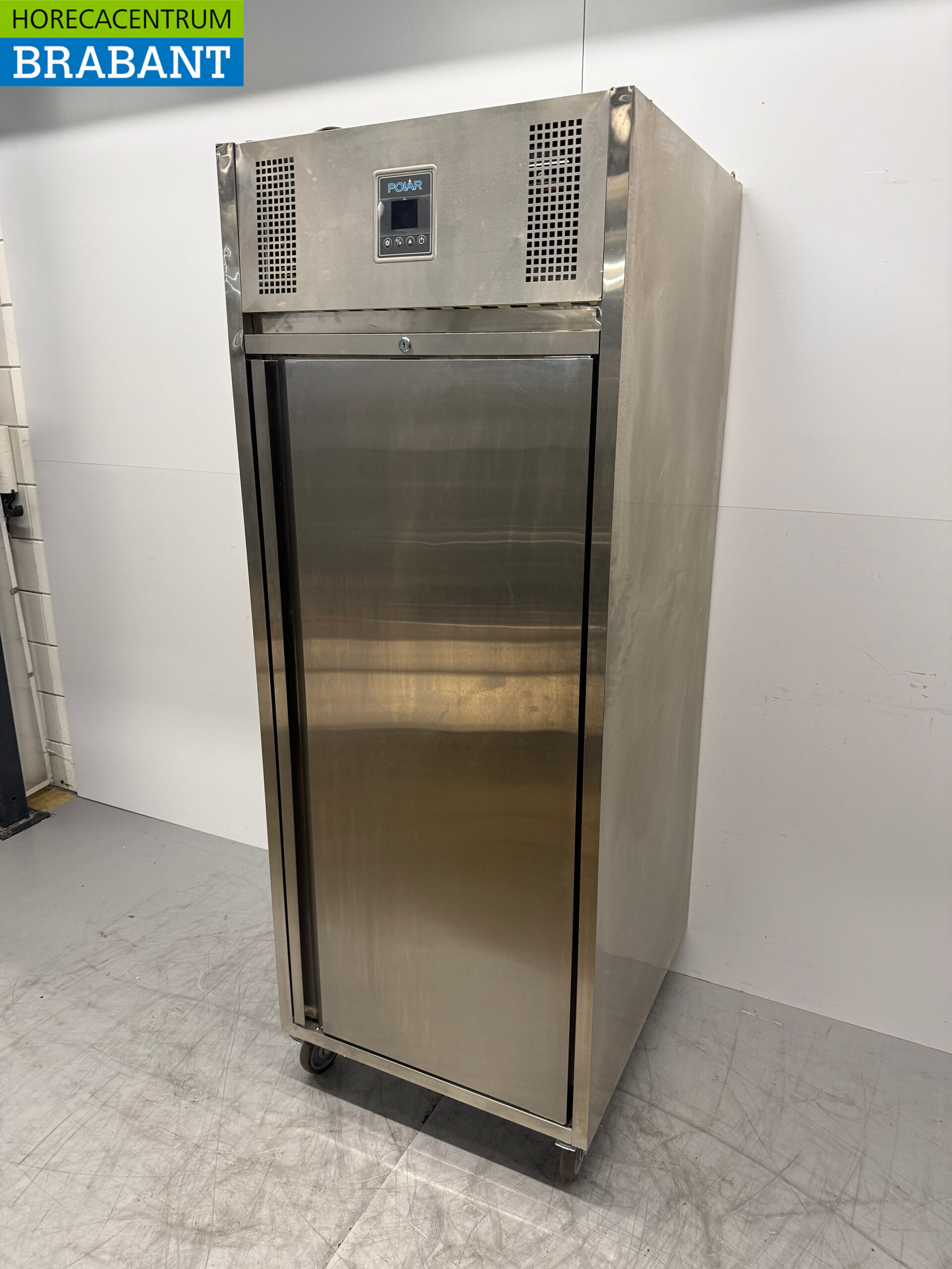 Stainless steel Polar Mobile Freezer 550 liters 230V Horeca - Image 2