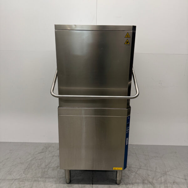 Stainless steel Zanussi Sliding dishwasher with drain pump 400V Catering
