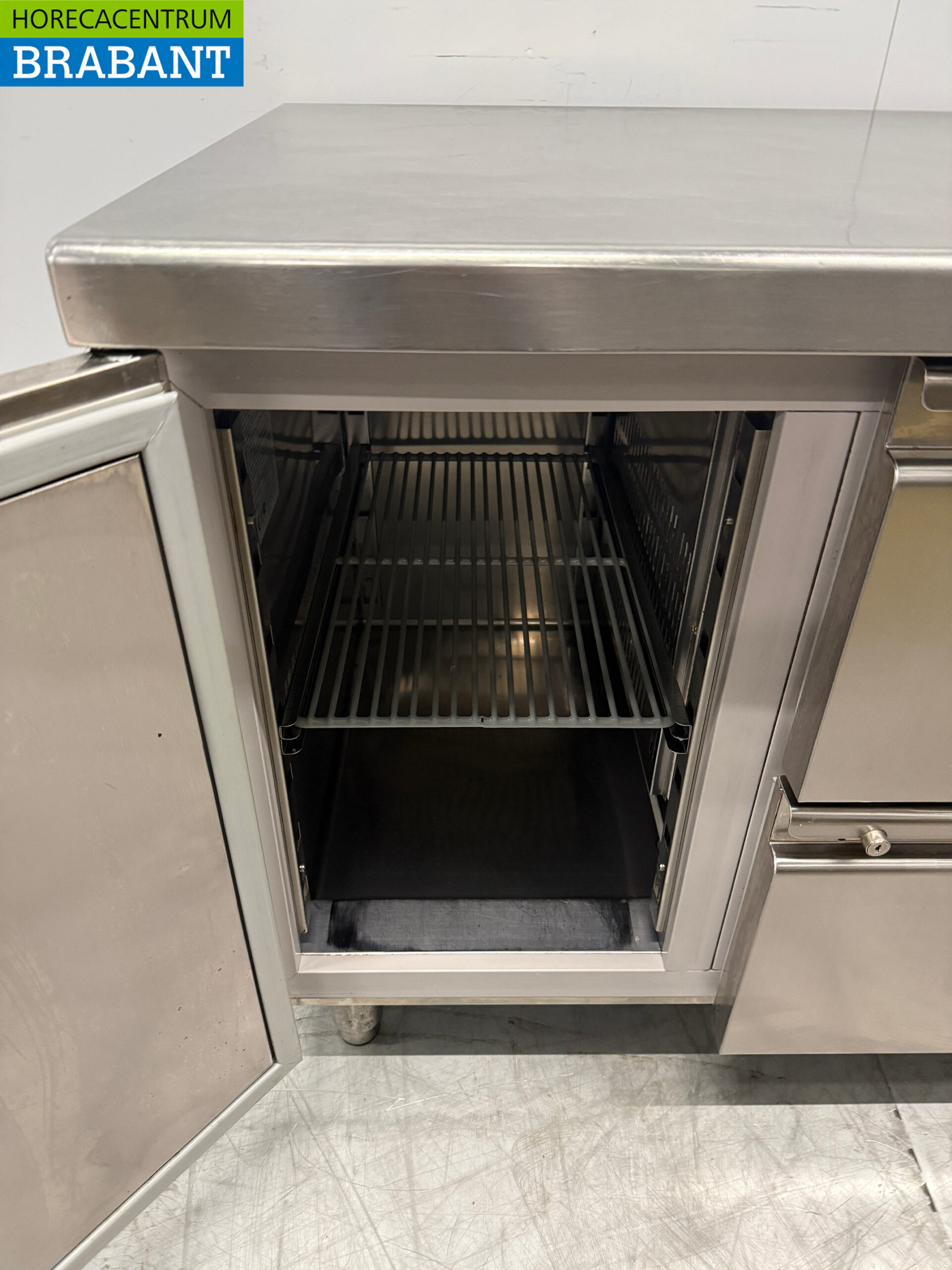 Stainless steel Rubbens Refrigerated Workbench 1 Door and 2 Drawers 132 cm 230V Horeca - Image 4