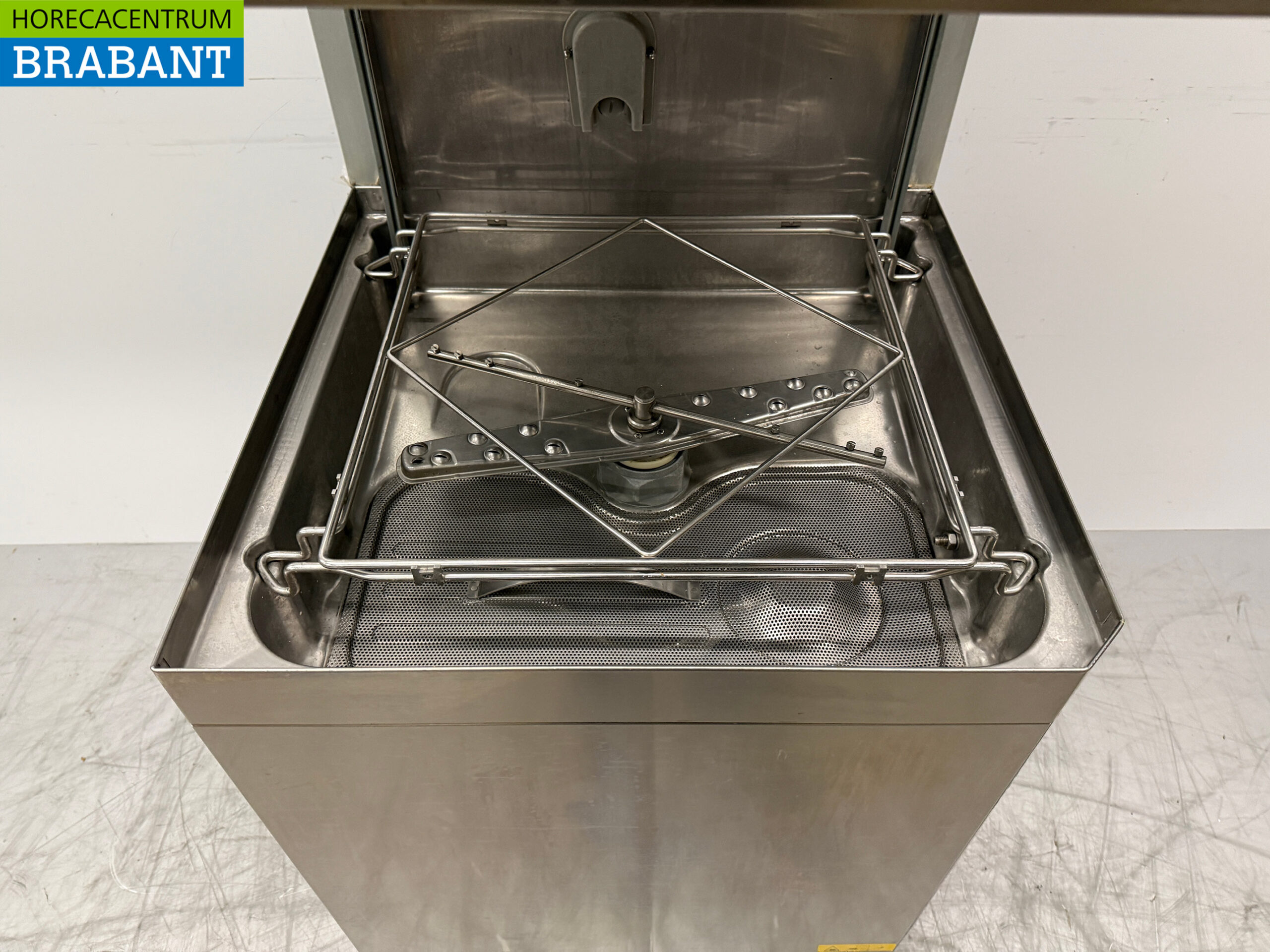 Stainless steel Zanussi Sliding dishwasher 400V Catering - Image 4