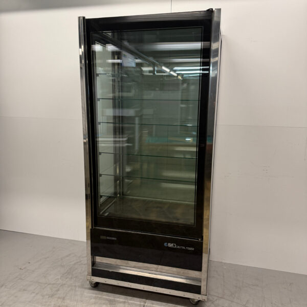 ISA Pastry Display Refrigerated Display Case 335 liters 230V Horeca