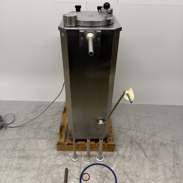 Stainless steel Baader Foodlogistik Sausage stuffer stuffer 30 liter 400V Butchery