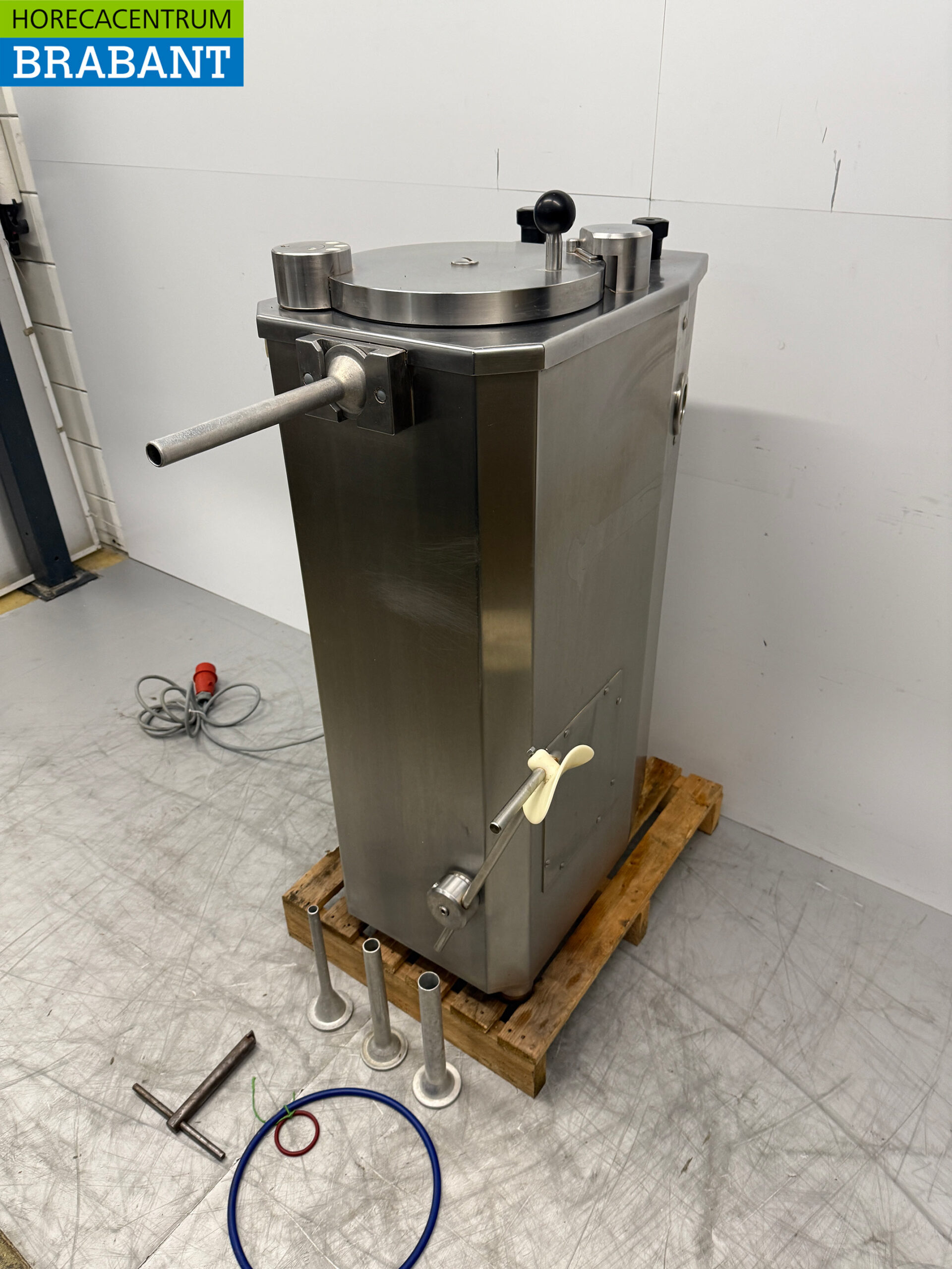 Stainless steel Baader Foodlogistik Sausage stuffer stuffer 30 liter 400V Butchery - Image 2