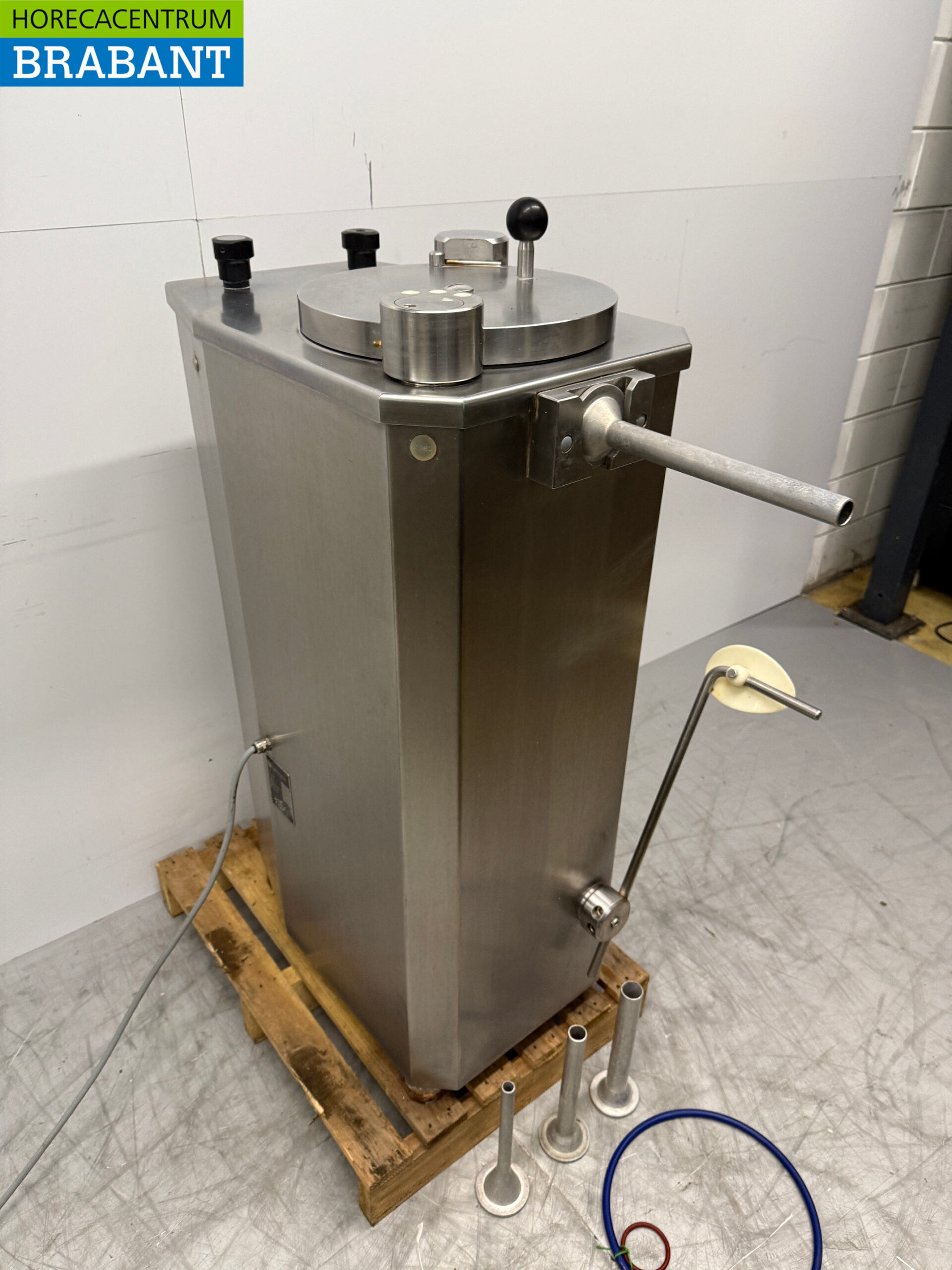 Stainless steel Baader Foodlogistik Sausage stuffer stuffer 30 liter 400V Butchery - Image 3