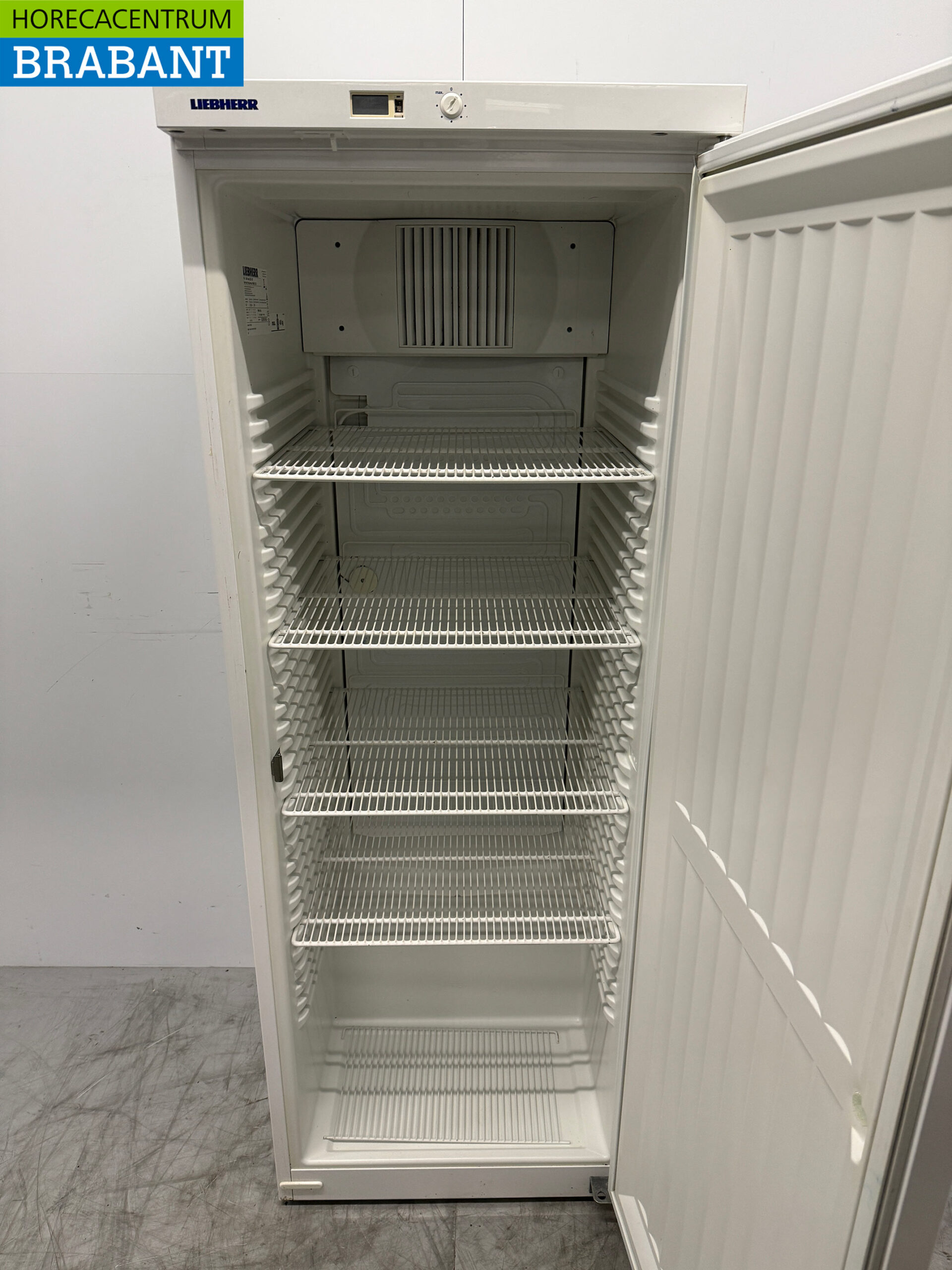 Liebherr Refrigeration 333 liters 230V Horeca - Image 4