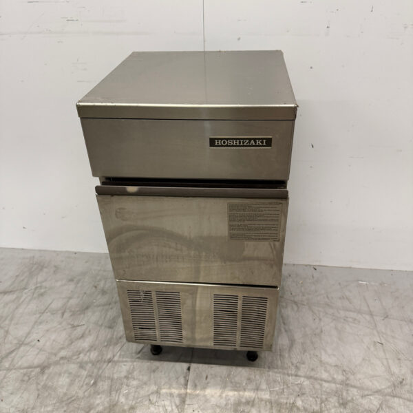 Stainless steel Hoshizaki Ice cube machine 28 kg p/d 230V Horeca