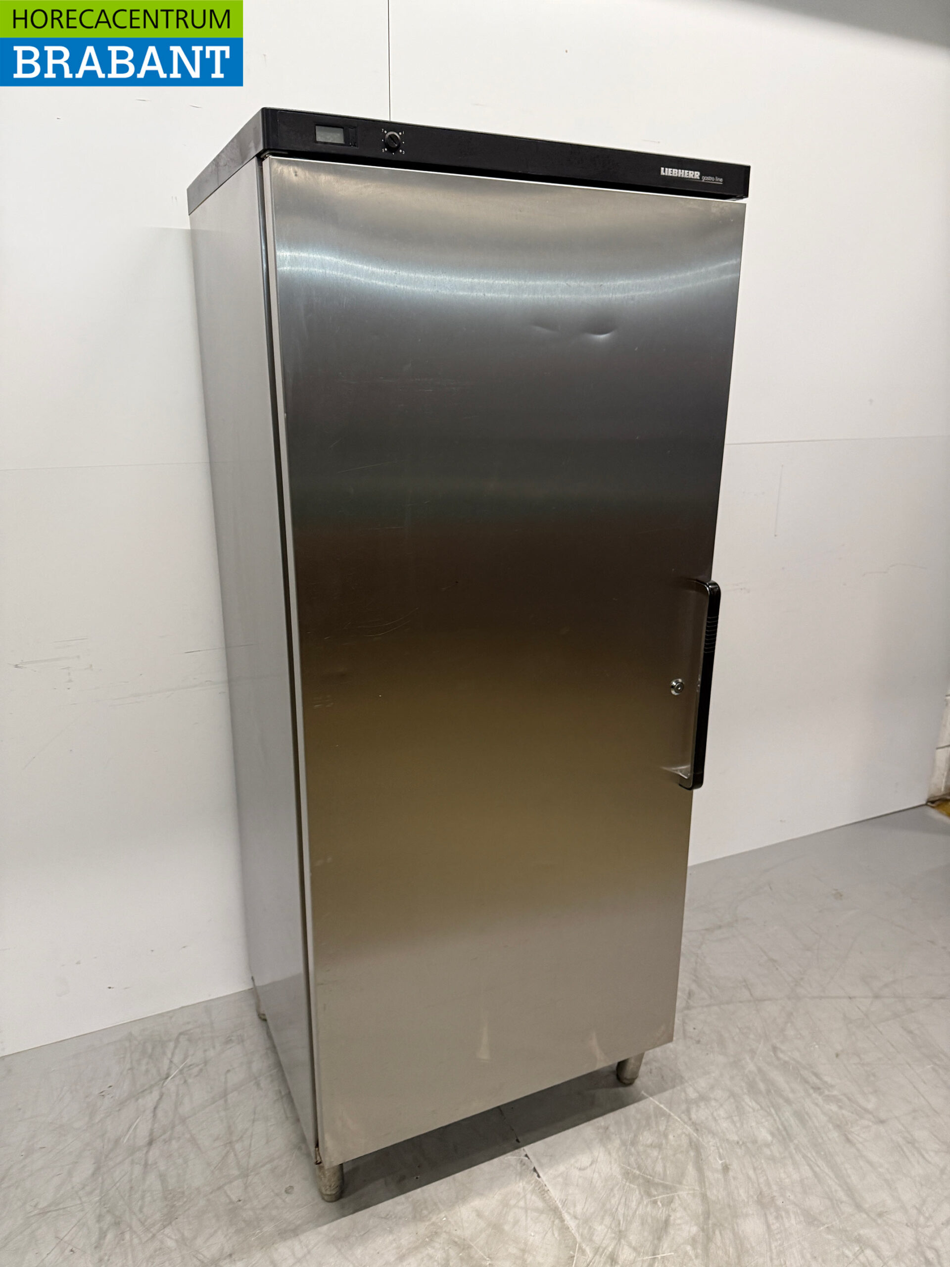 Stainless steel Liebherr Refrigerator 562 liters 230V Horeca - Image 3