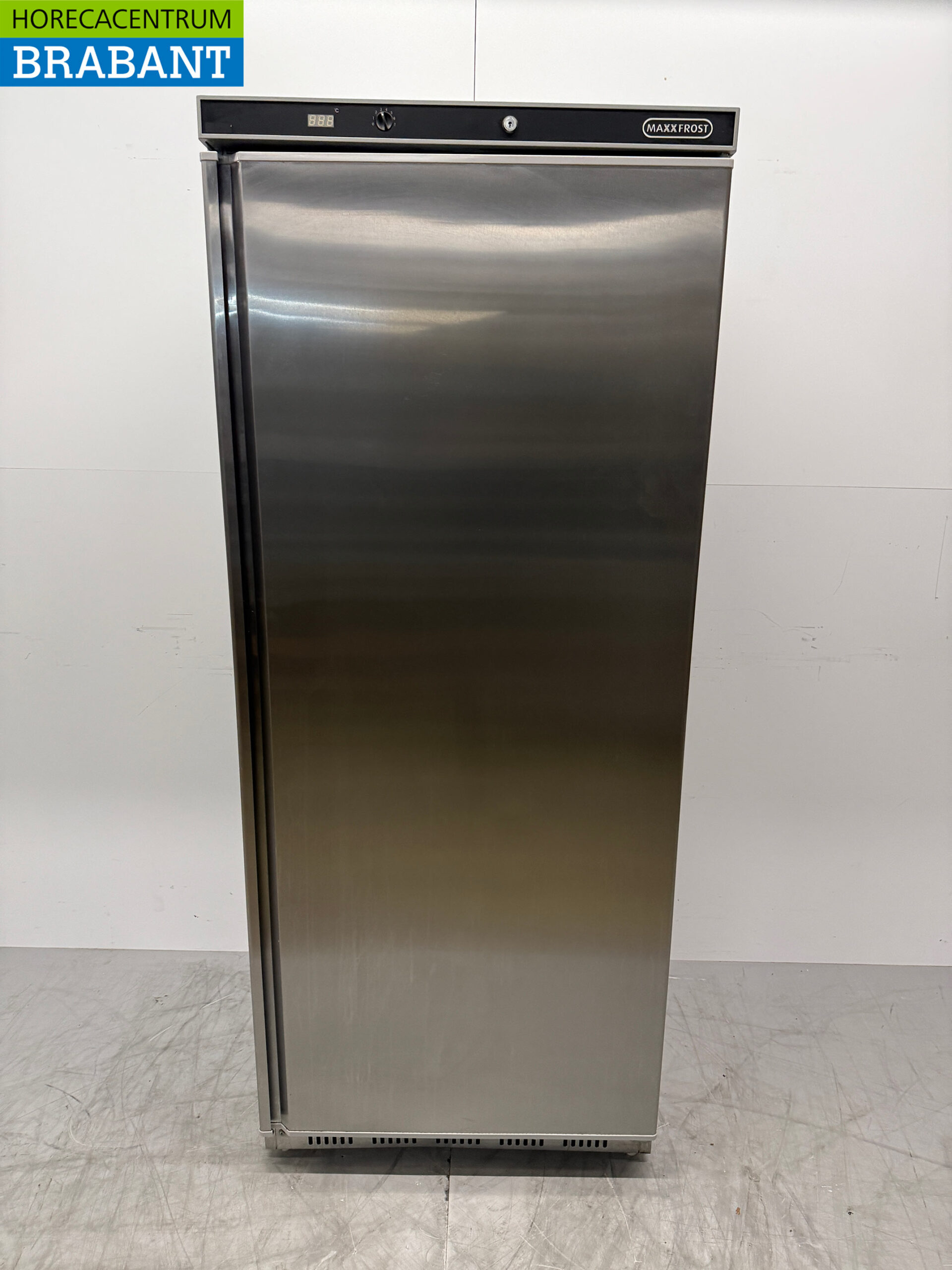 Stainless steel Maxxfrost Refrigeration 570 liters 230V Catering