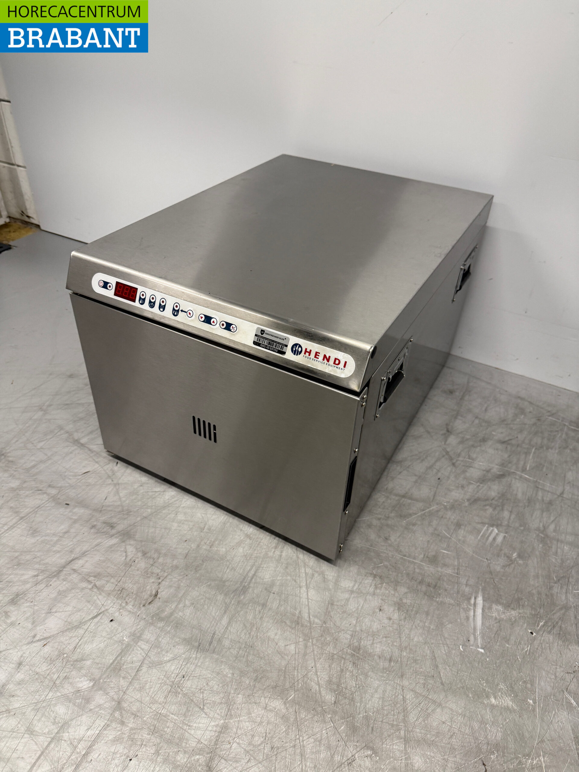 Stainless steel Hendi Low tempering oven 3 x 1/1 GN 230V Horeca - Image 2