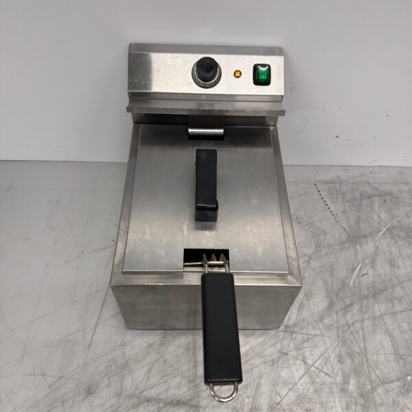Stainless steel Catertech Fryer 8 liters 230V Catering
