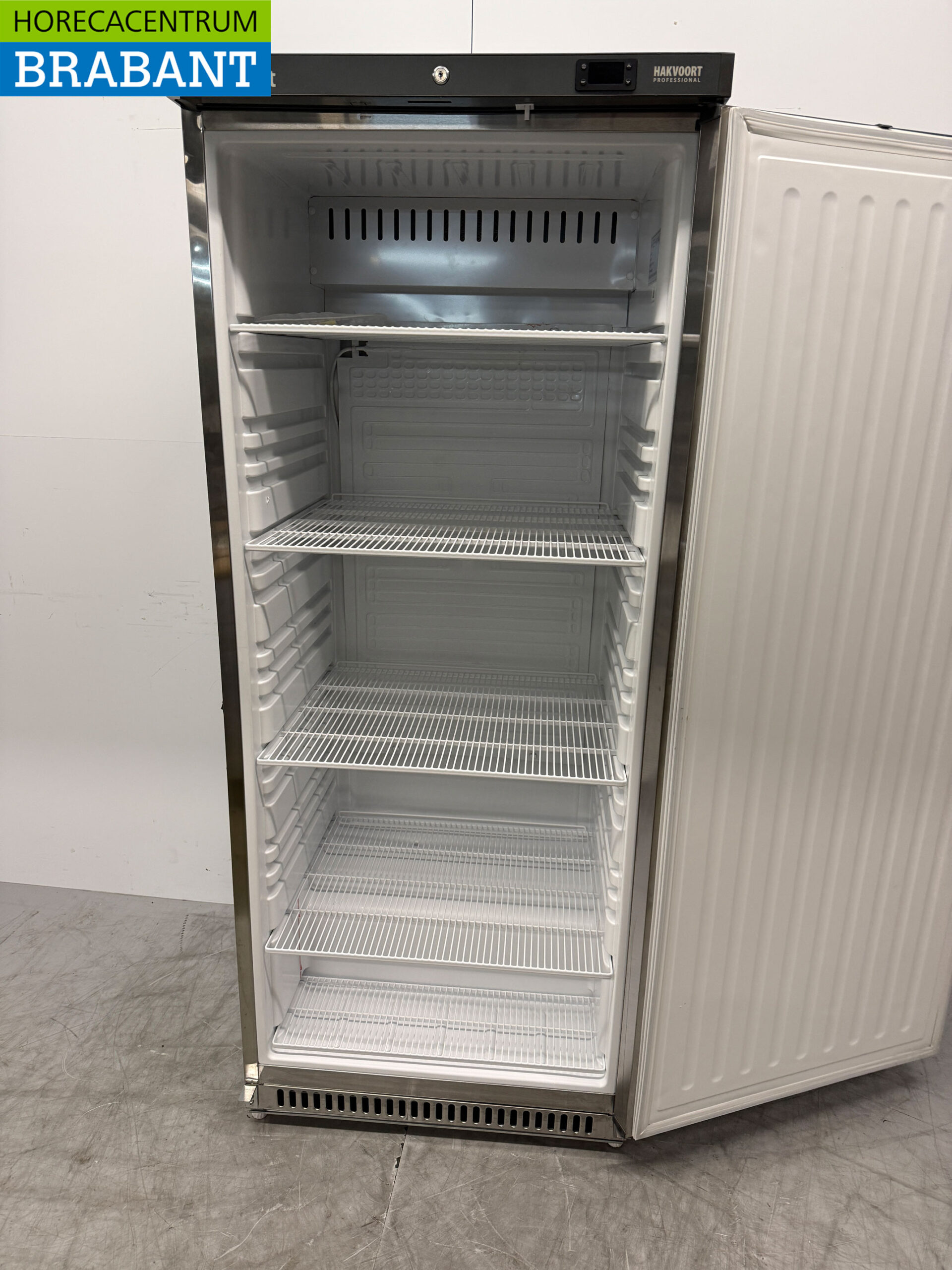 Stainless steel Ecofrost Refrigeration 562 liters 230V Catering - Image 4