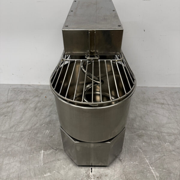 Stainless steel Cuppone Spiral kneader dough mixer dough mixer 20 liters 400V Horeca