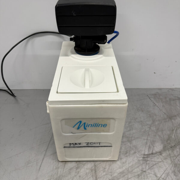 Lubron Miniline Automatic Water Softener 160 liters per hour 230V Horeca