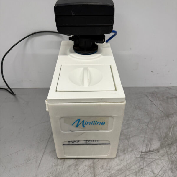 Lubron Miniline Automatic Water Softener 160 liters per hour 230V Horeca