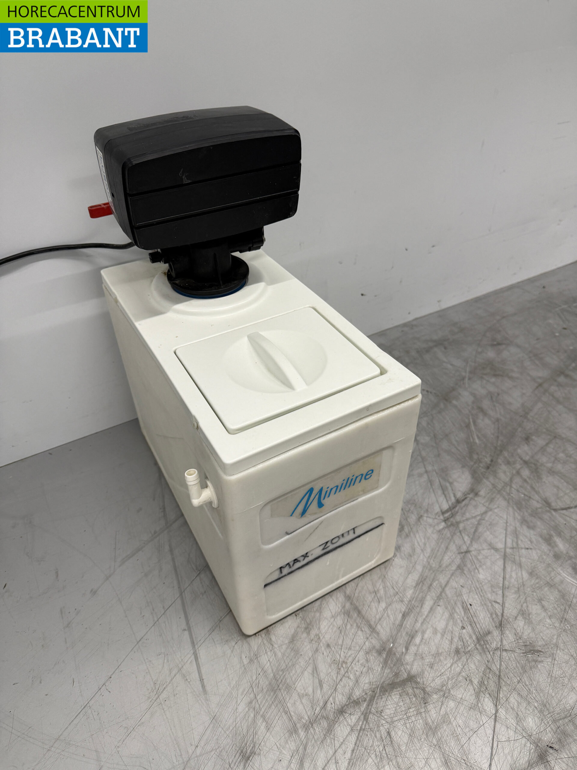 Lubron Miniline Automatic Water Softener 160 liters per hour 230V Horeca - Image 3