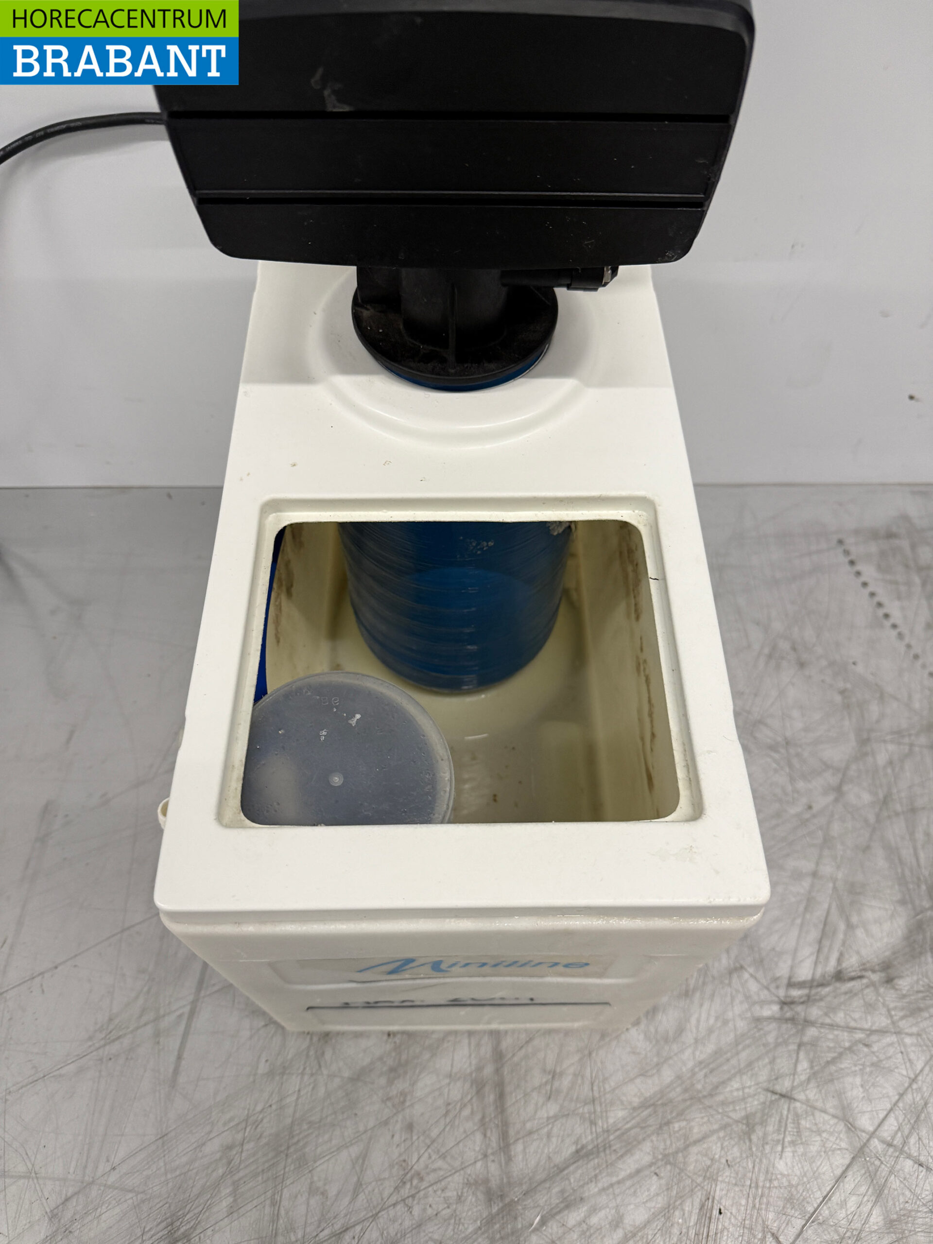 Lubron Miniline Automatic Water Softener 160 liters per hour 230V Horeca - Image 4