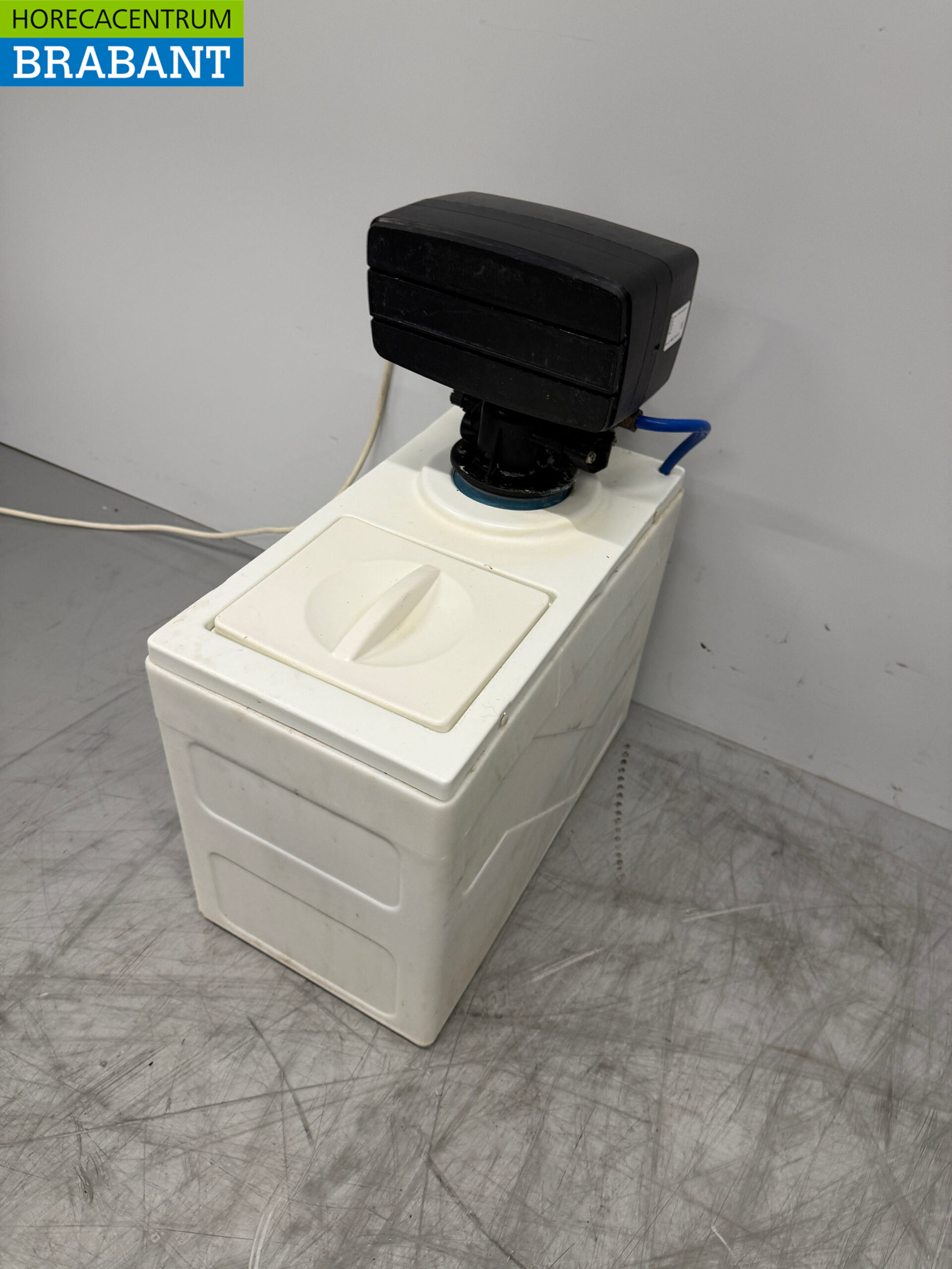 Lubron Miniline Automatic Water Softener 160 liters per hour 230V Horeca - Image 2