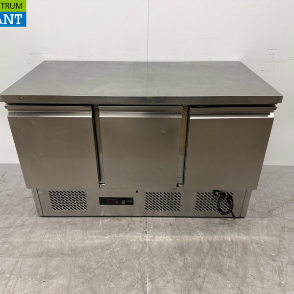 Stainless steel Maxxfrost Refrigerated Workbench 3 Doors 137 cm 230V Horeca
