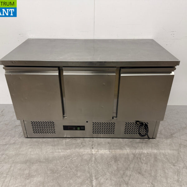 Stainless steel Maxxfrost Refrigerated Workbench 3 Doors 137 cm 230V Horeca