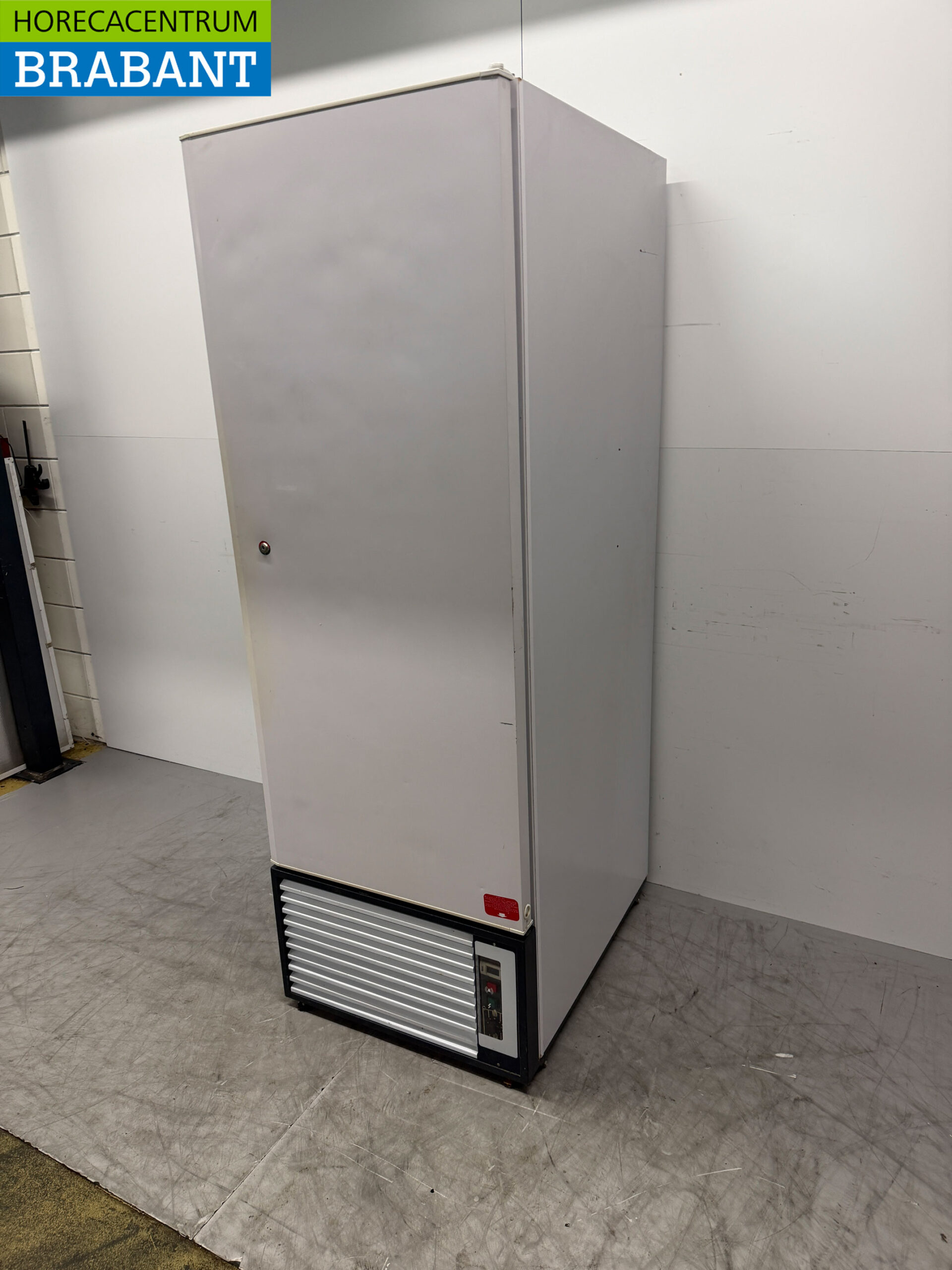 Esta Freezer Freezer cabinet 605 liters 230V Horeca - Image 2