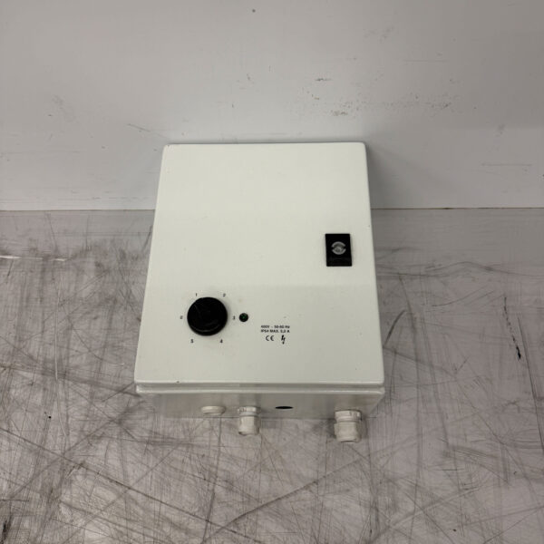 Voltage regulator 5A 400V Horeca
