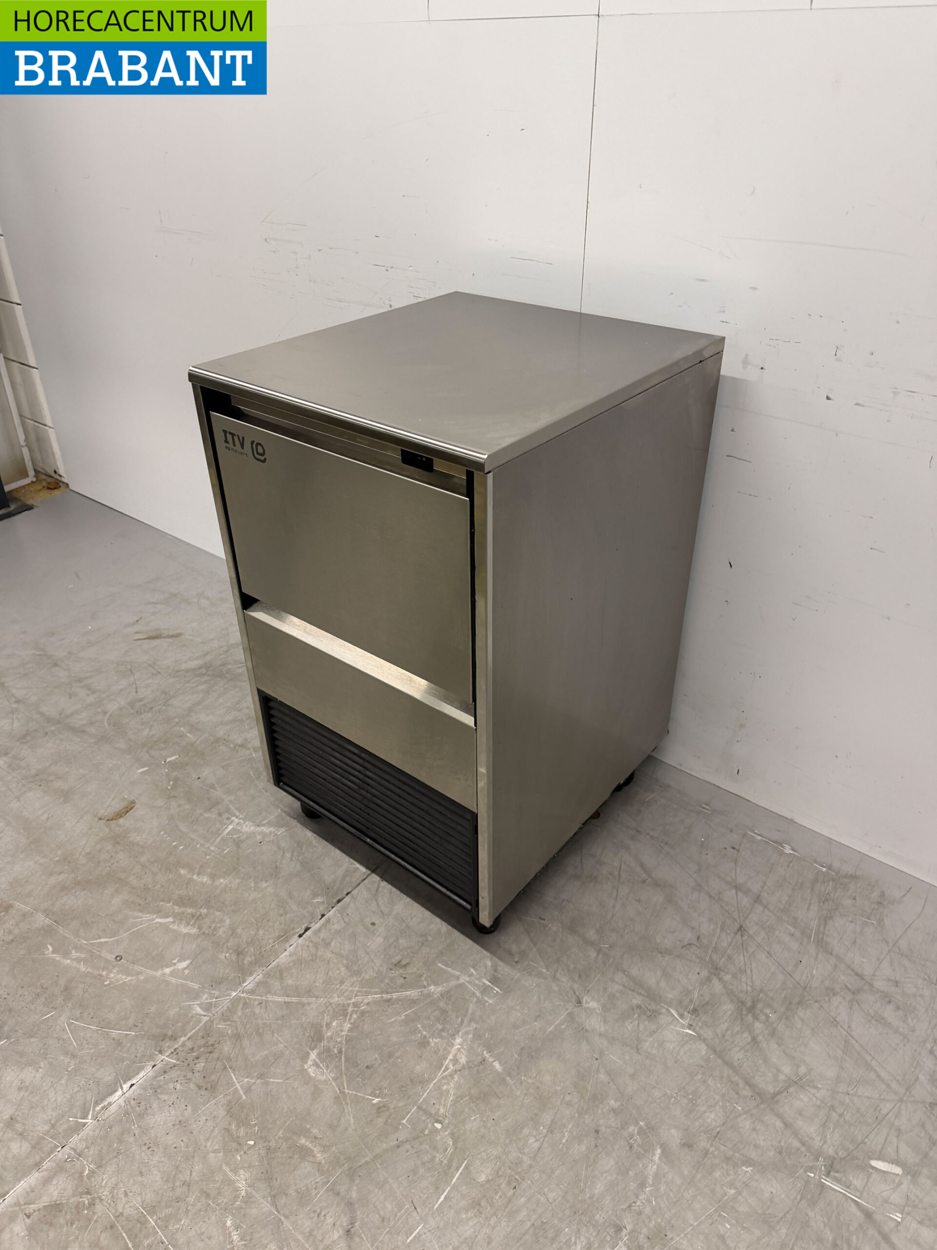 Stainless steel ITV Ice cube machine 55 kg per day 25 kg bunker 230V Horeca - Image 2