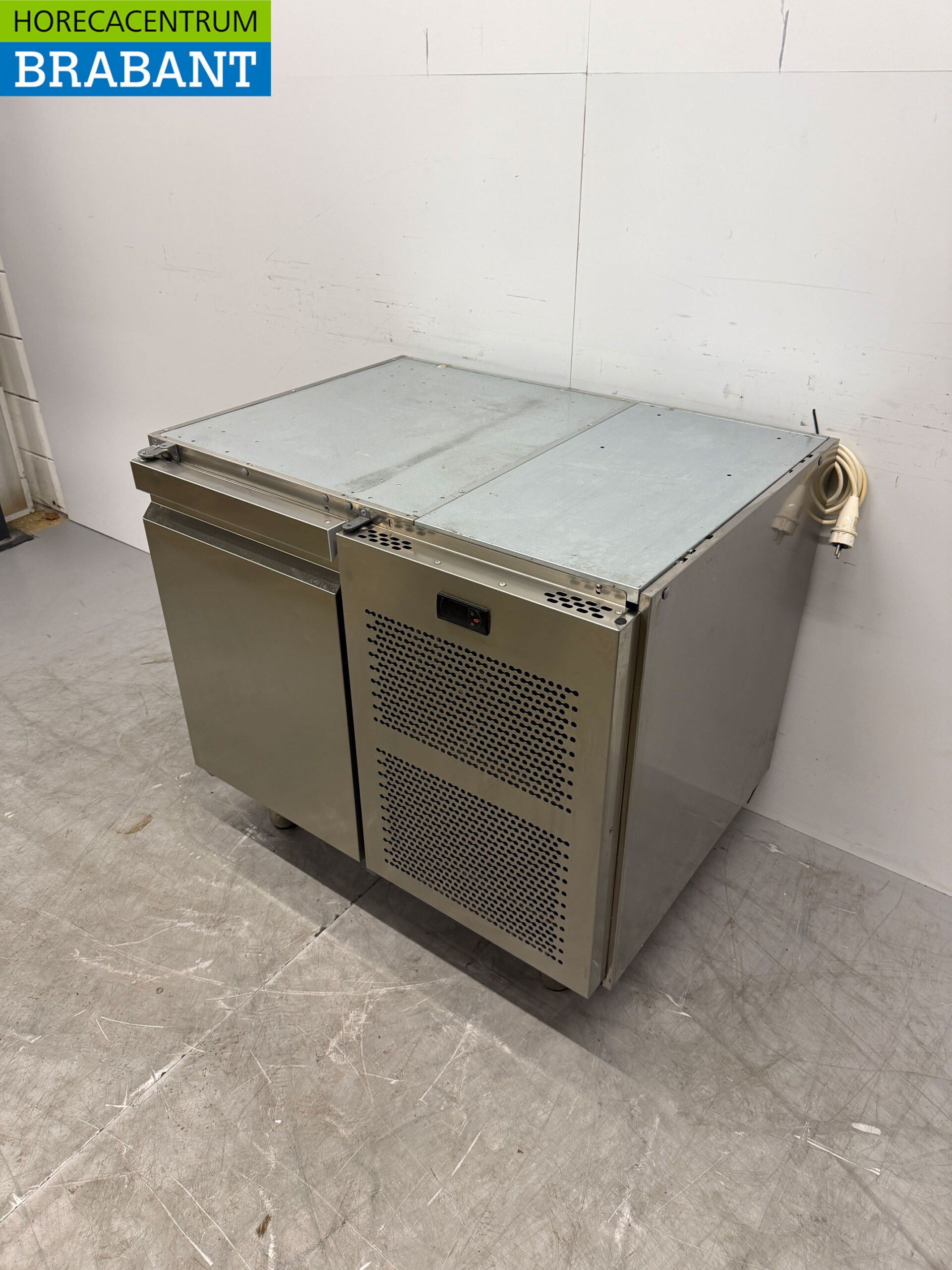 Stainless steel Ilsa Freezer Workbench 1 Door 90,5 cm 230V Horeca - Image 2