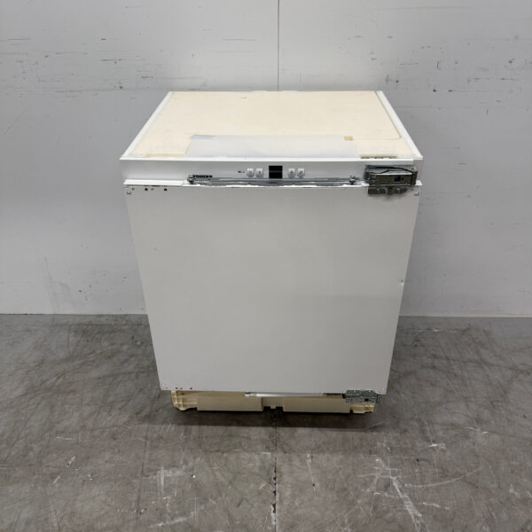 Liebherr Built-in Refrigerator 141 liters 230V Catering