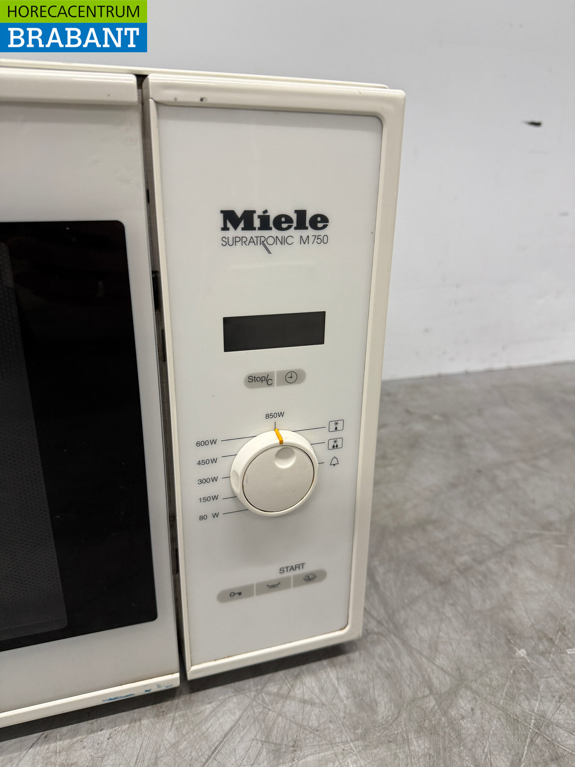 Miele Microwave 830 watts 230V Catering - Image 4