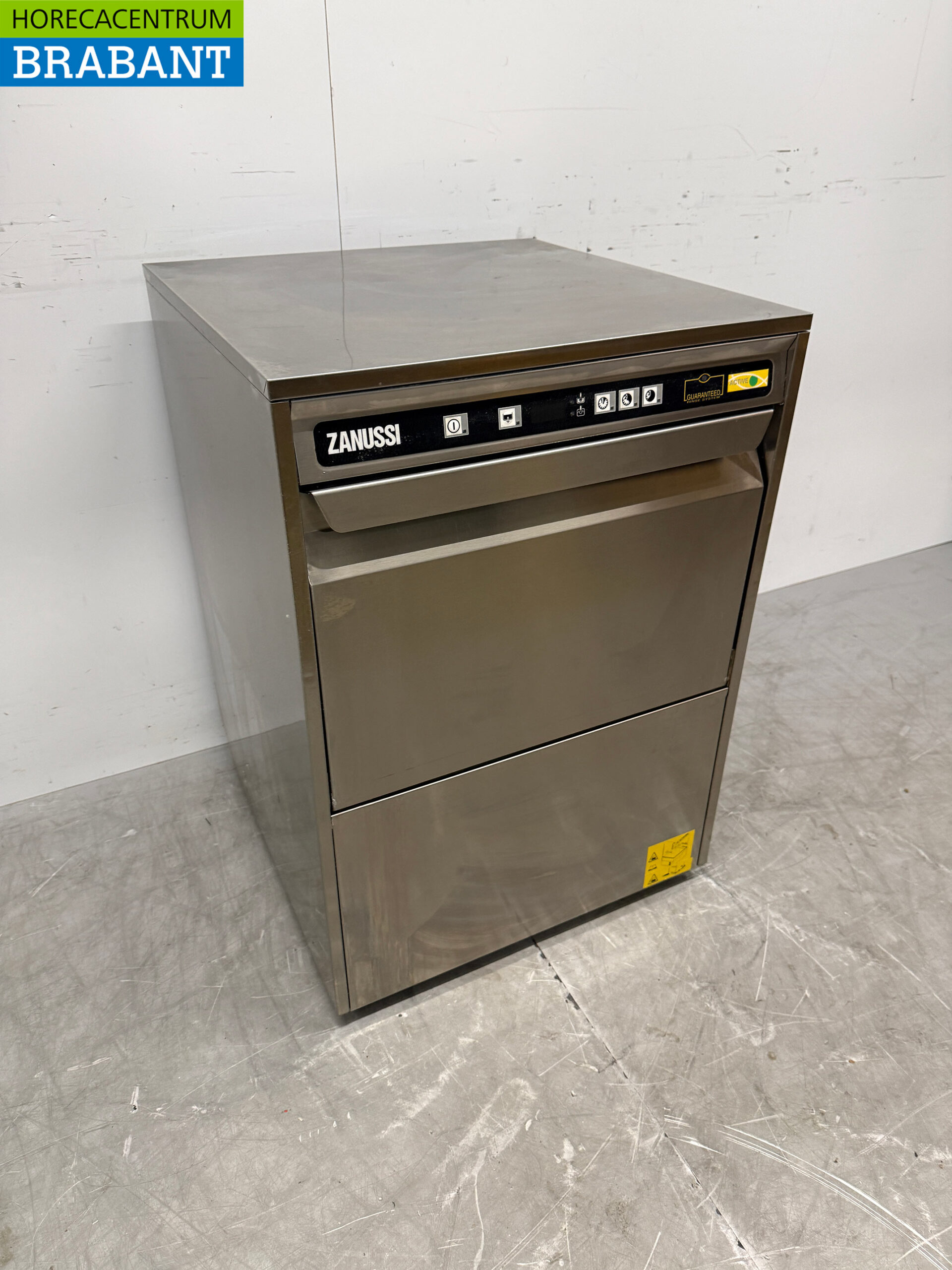 Stainless steel Zanussi Dishwasher 400V Catering - Image 3