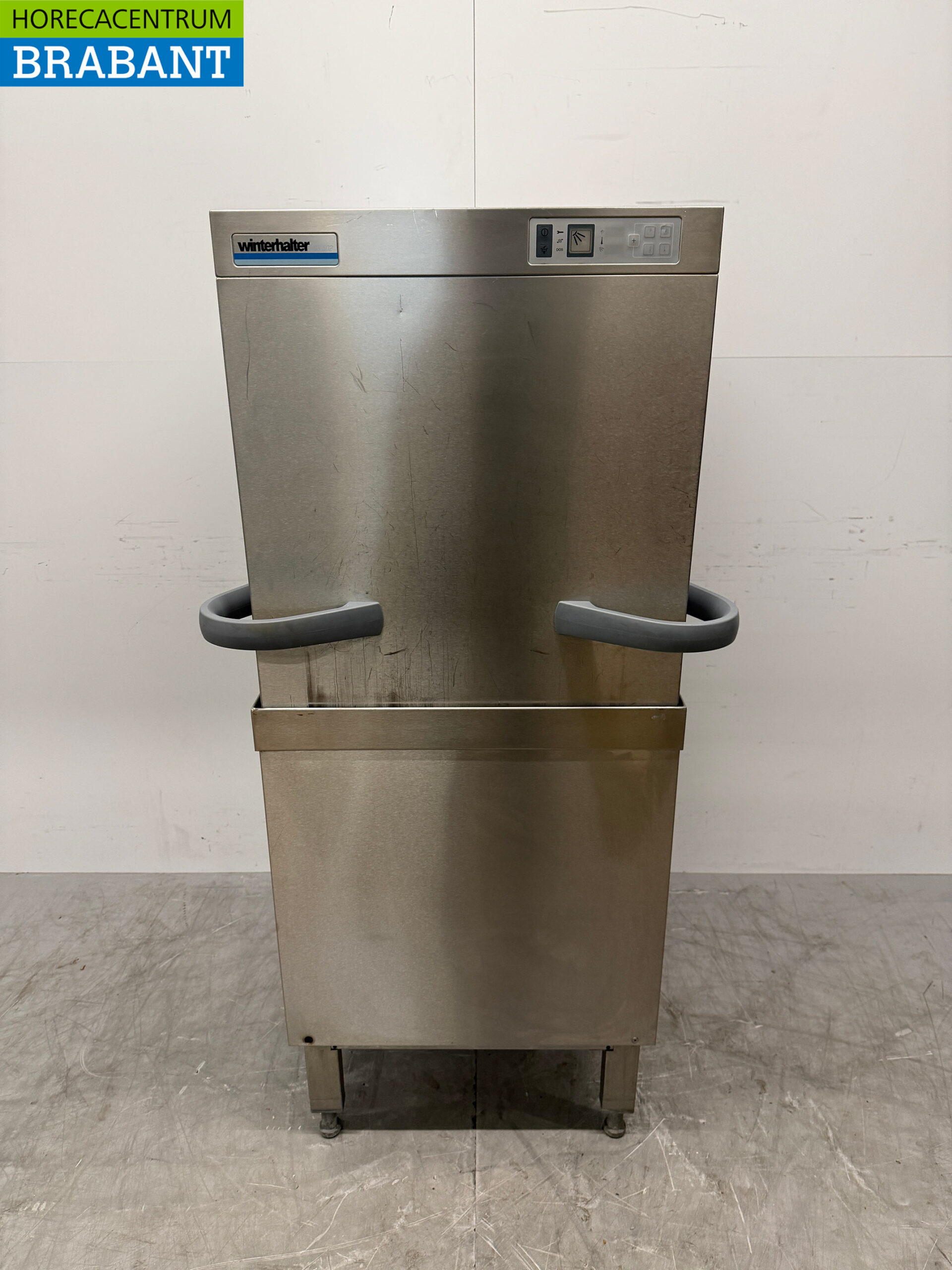 Stainless steel Winterhalter GS502 Pass-through dishwasher with drain pump and soap pumps 400V Horeca