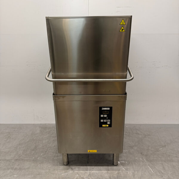 Stainless steel Zanussi ZHTAI Sliding dishwasher 400V Catering