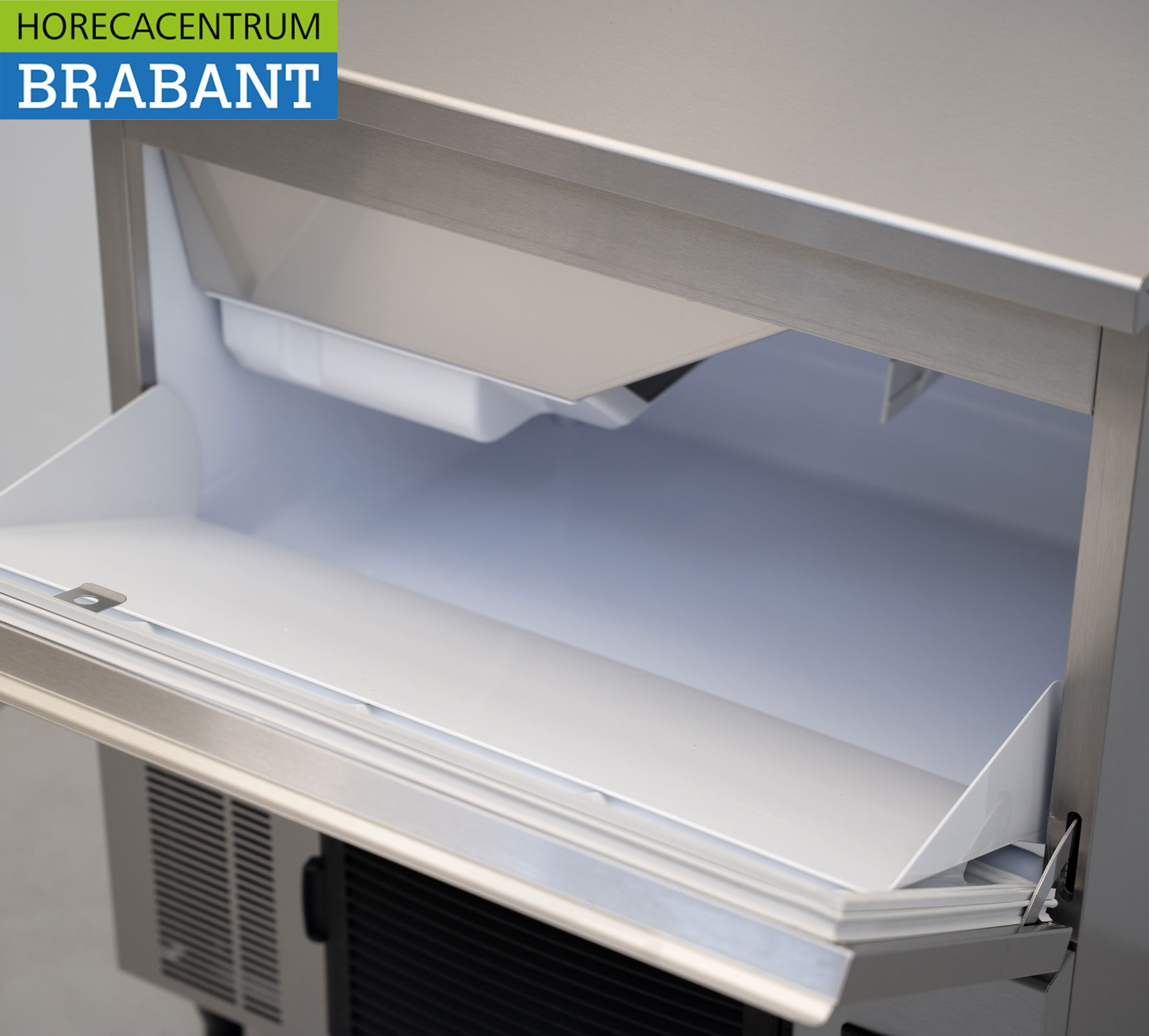 Stainless steel Hoshizaki IM-45CPE with 15 kg bunker Produces 47 kg per day 230V Horeca - Image 5