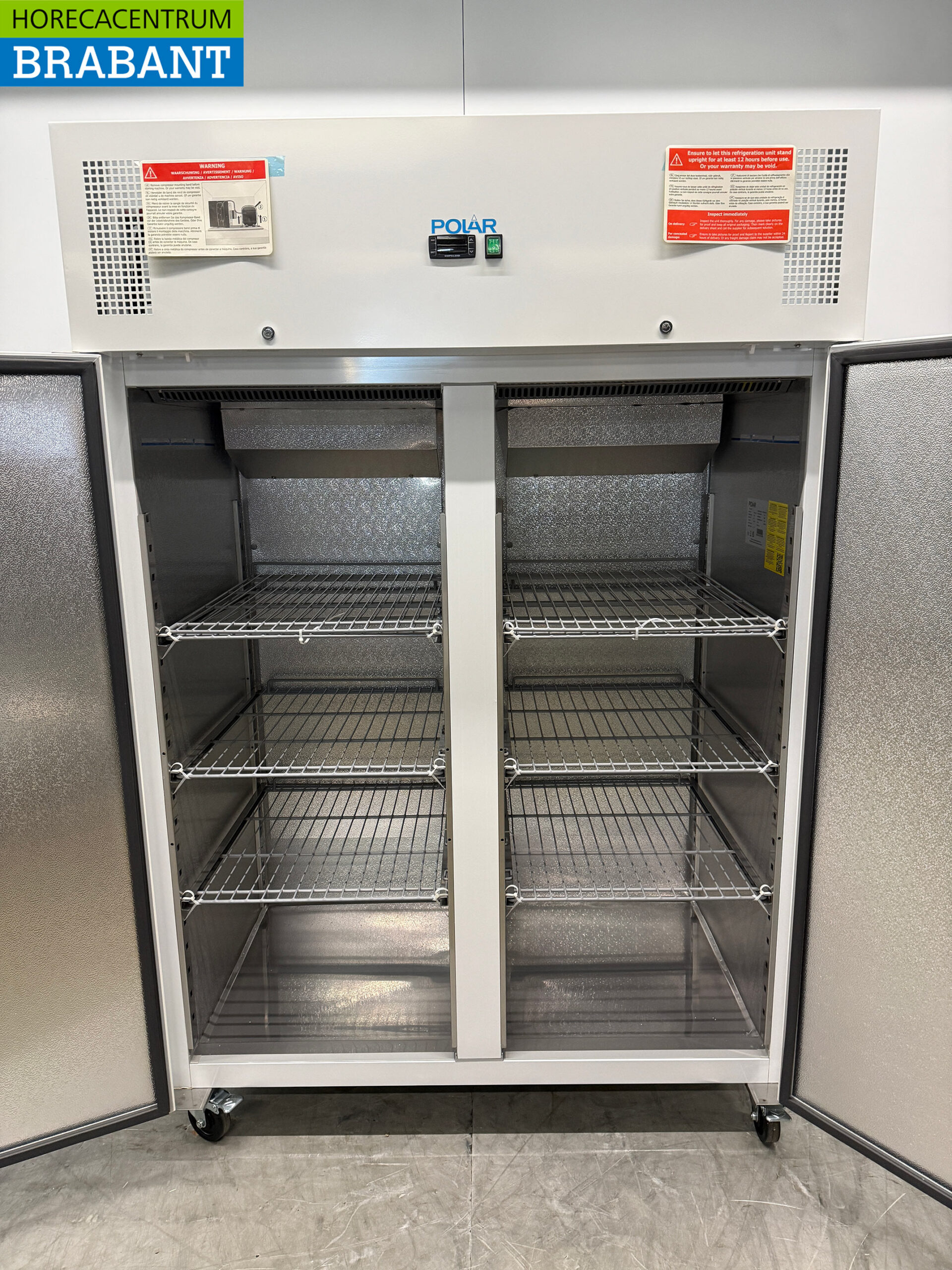 Polar CD616 Mobile Freezer 1200 liters 230V Catering - Image 4